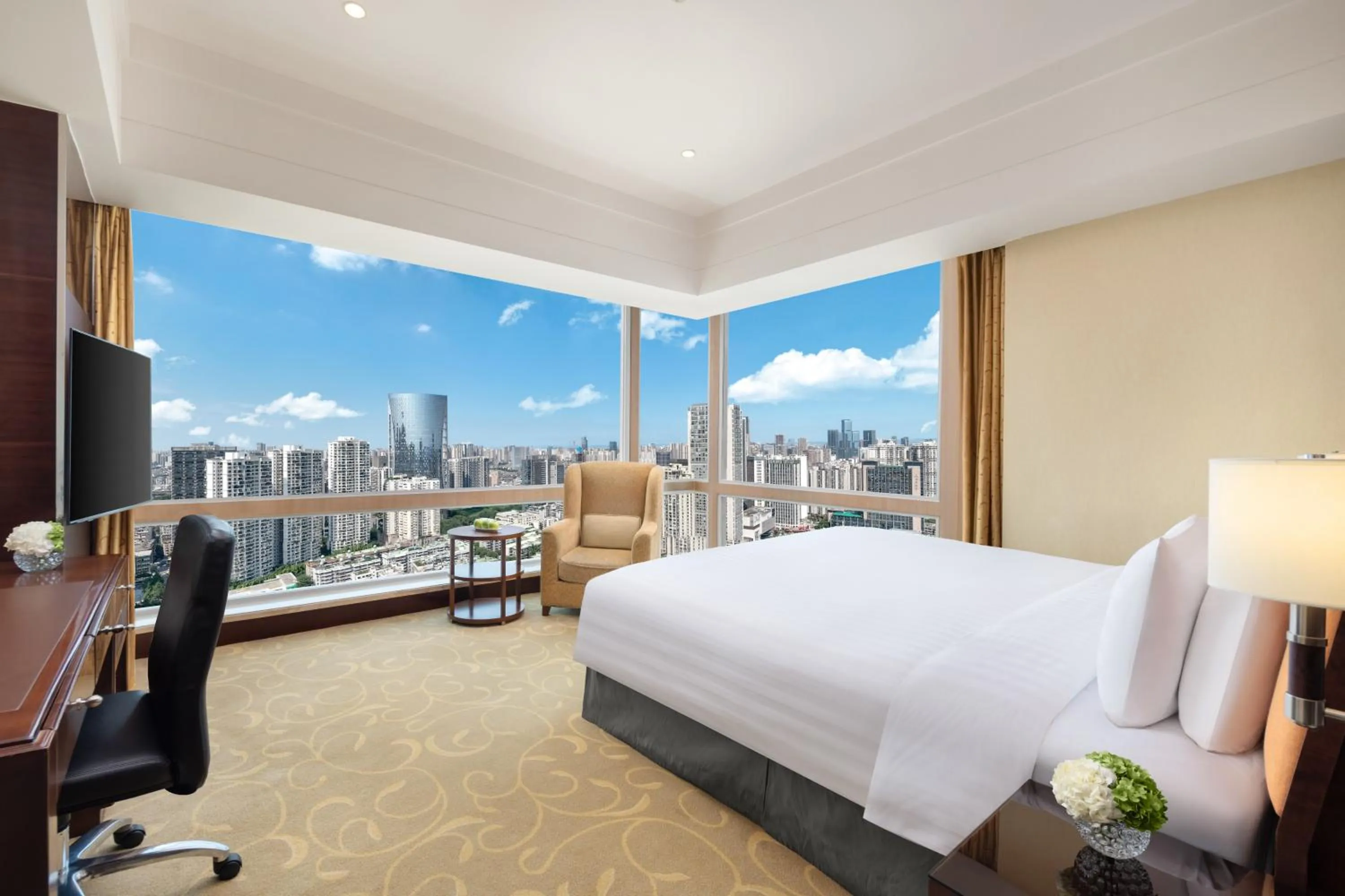 Deluxe Double Room with City View in Shangri-La Chengdu