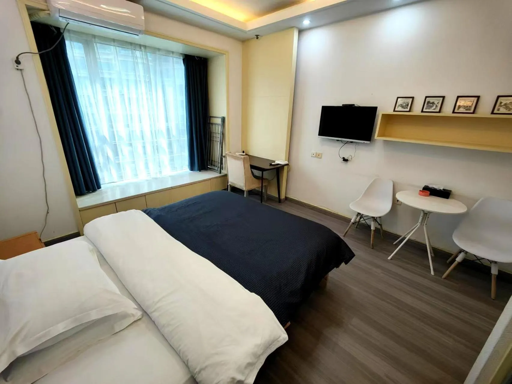 Apartment in Xinshikong Apartments- Abest Zhongshan Park No.1