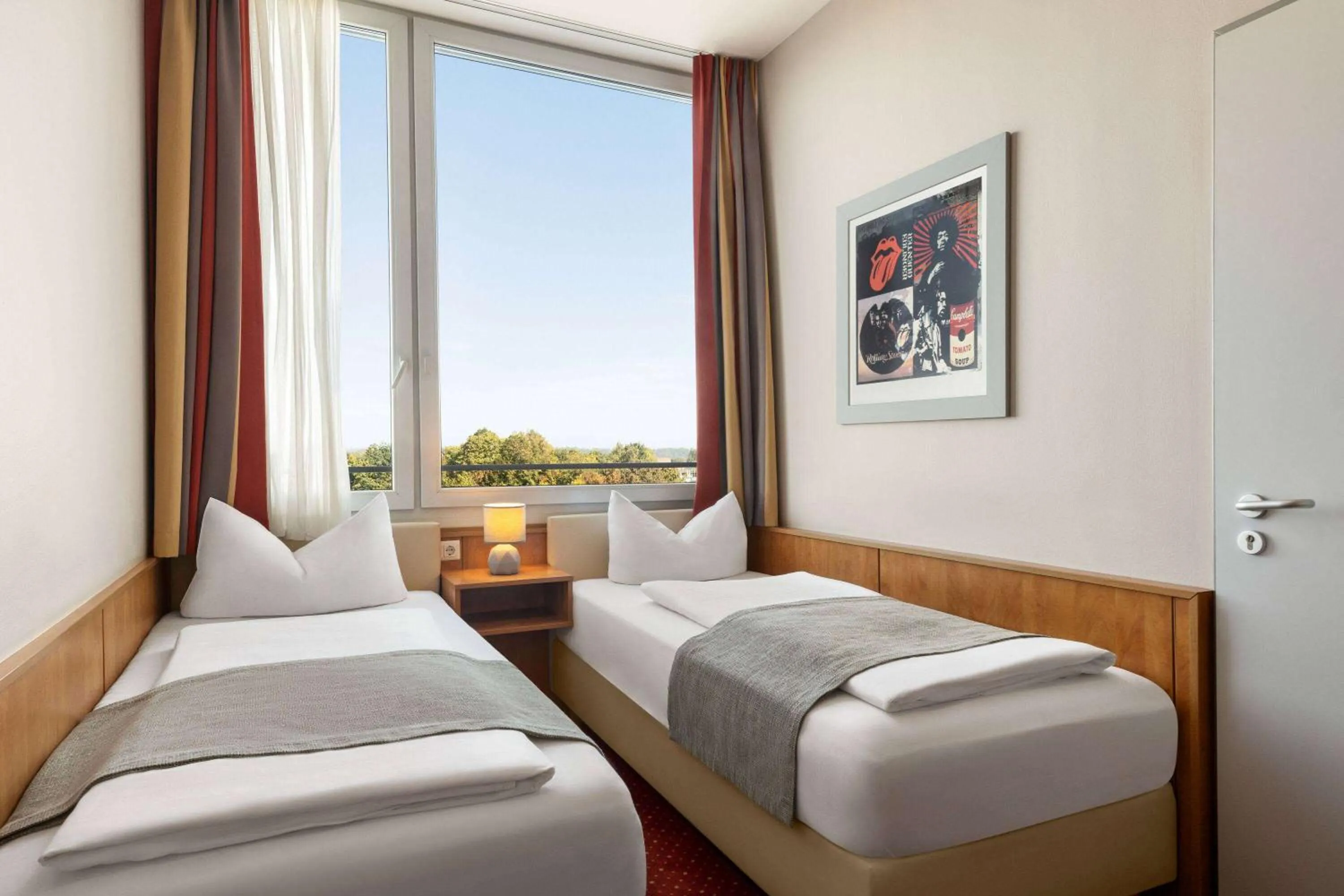 Comfort Twin Room in Amedia Express Passau, Trademark Collection by Wyndham