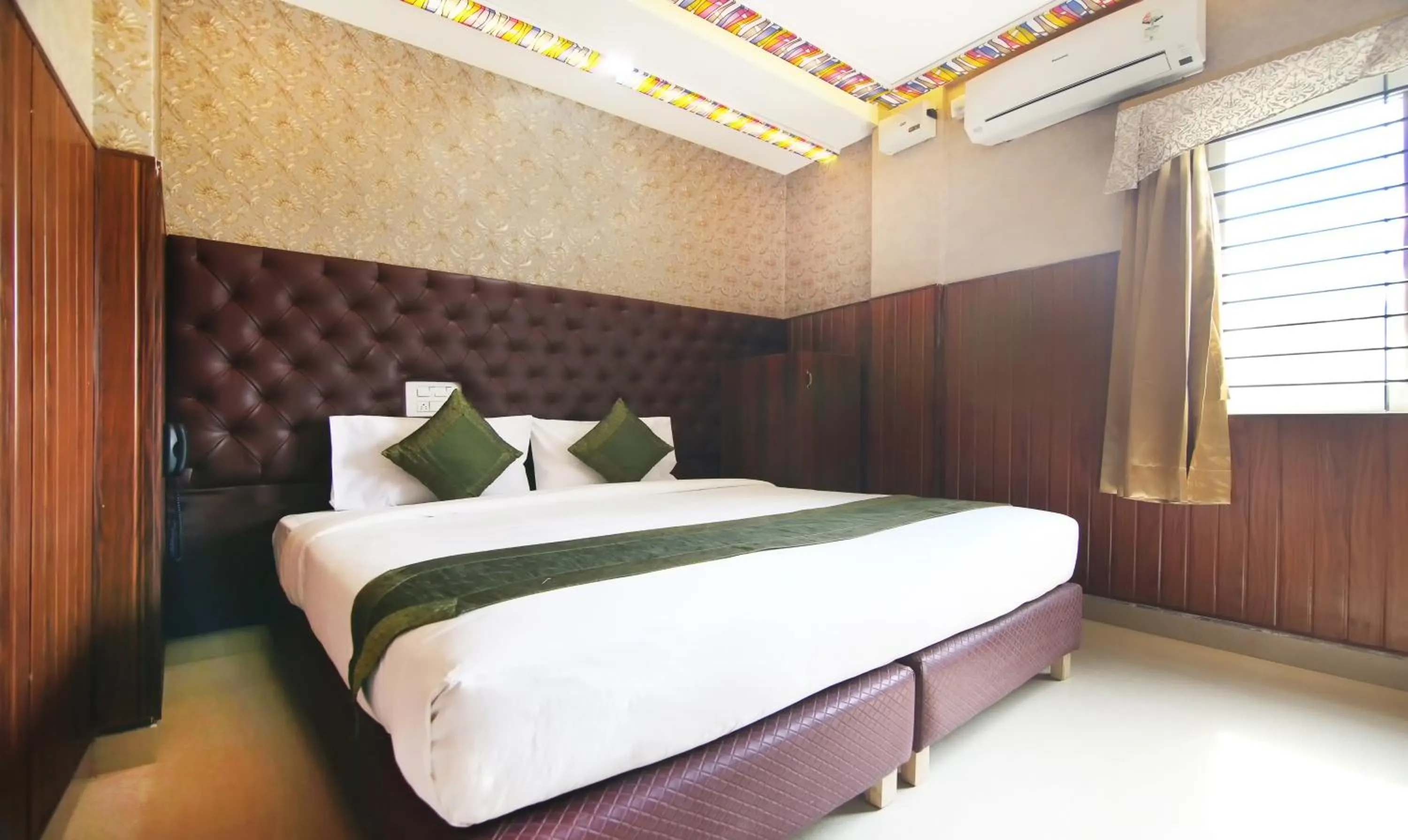 Suite - single occupancy in Hotel Dvaraka Inn