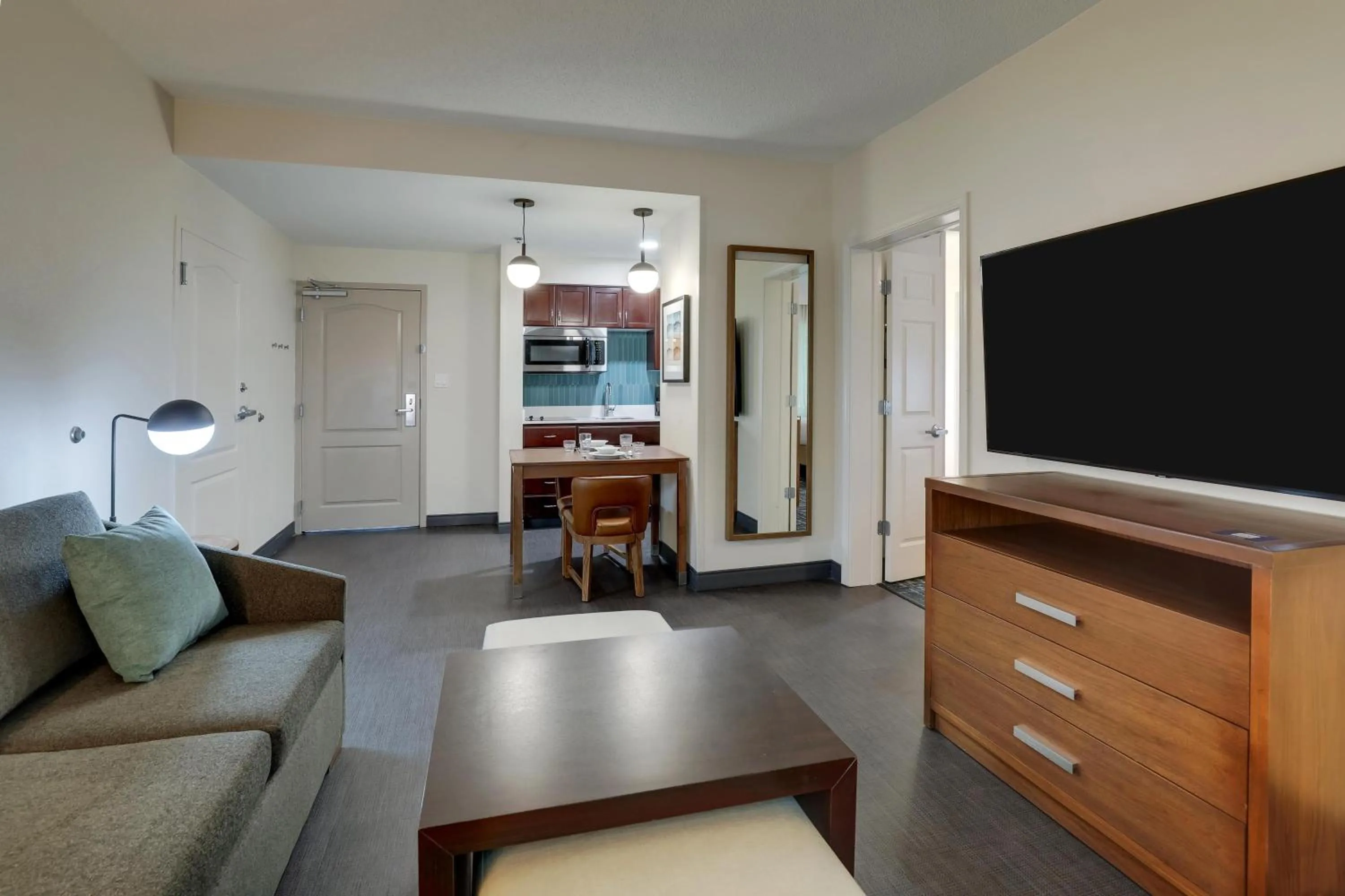 One-Bedroom King Suite - Non-Smoking in Homewood Suites by Hilton Charleston - Mount Pleasant