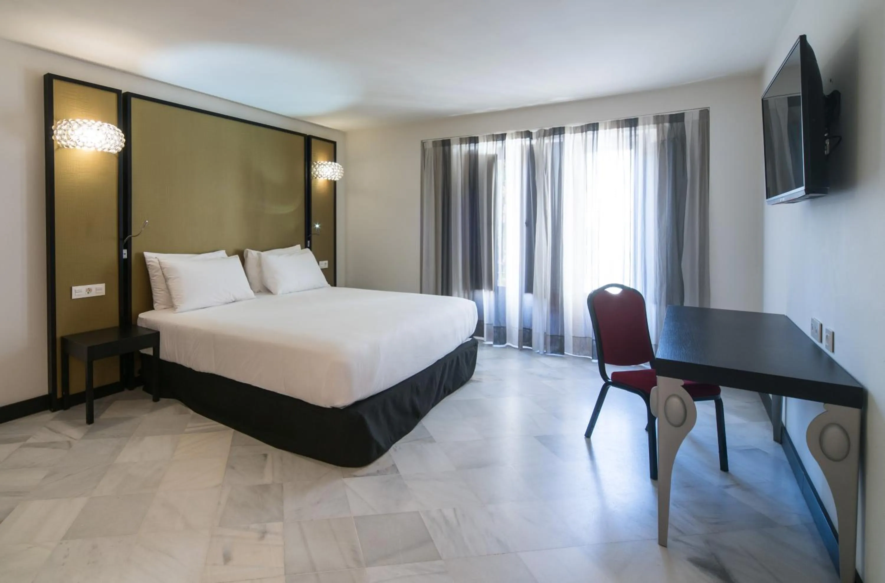 Double Room with Extra Bed in Hotel Palacio Marqués de Arizón