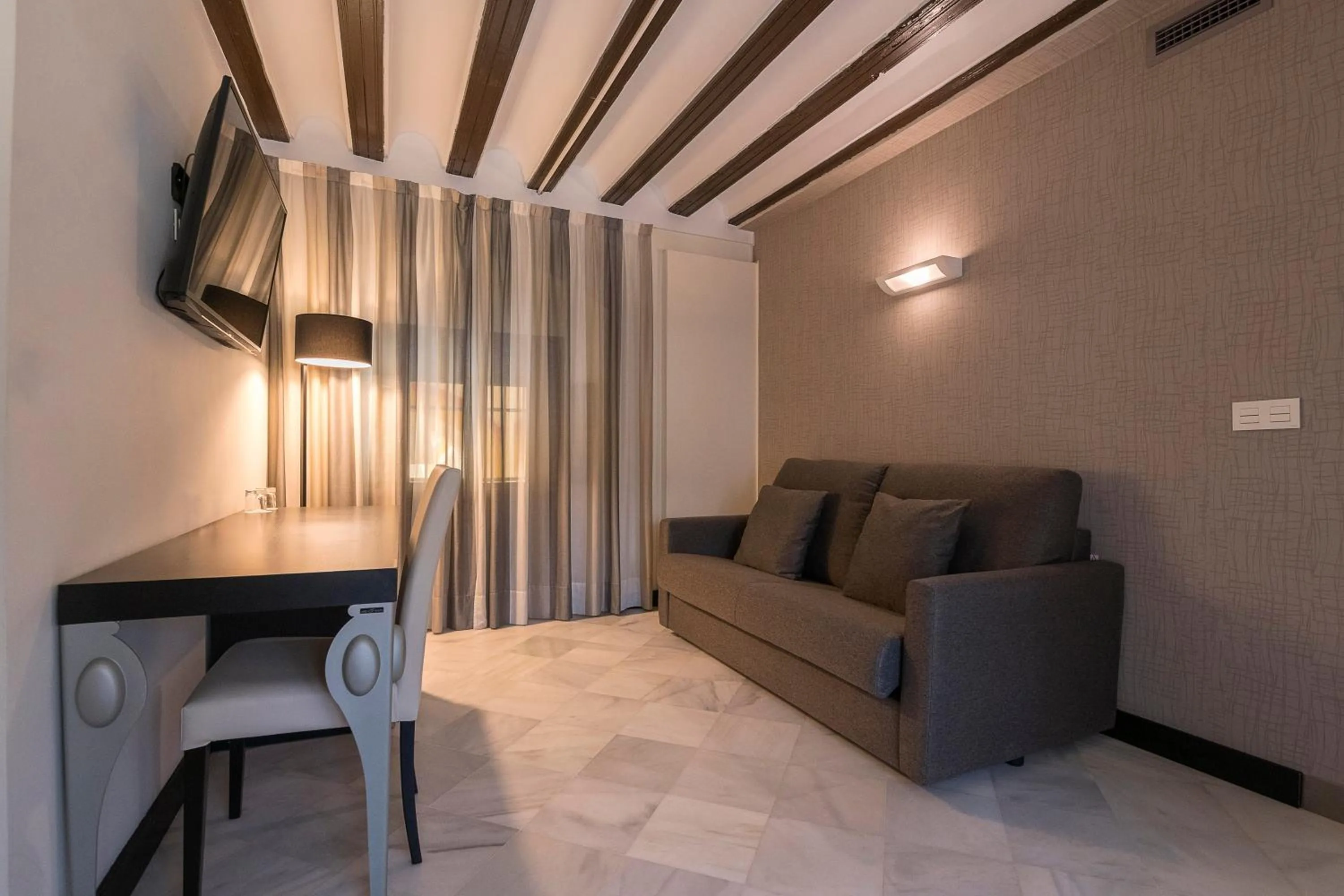 Deluxe Suite in Hotel Palacio Marqués de Arizón