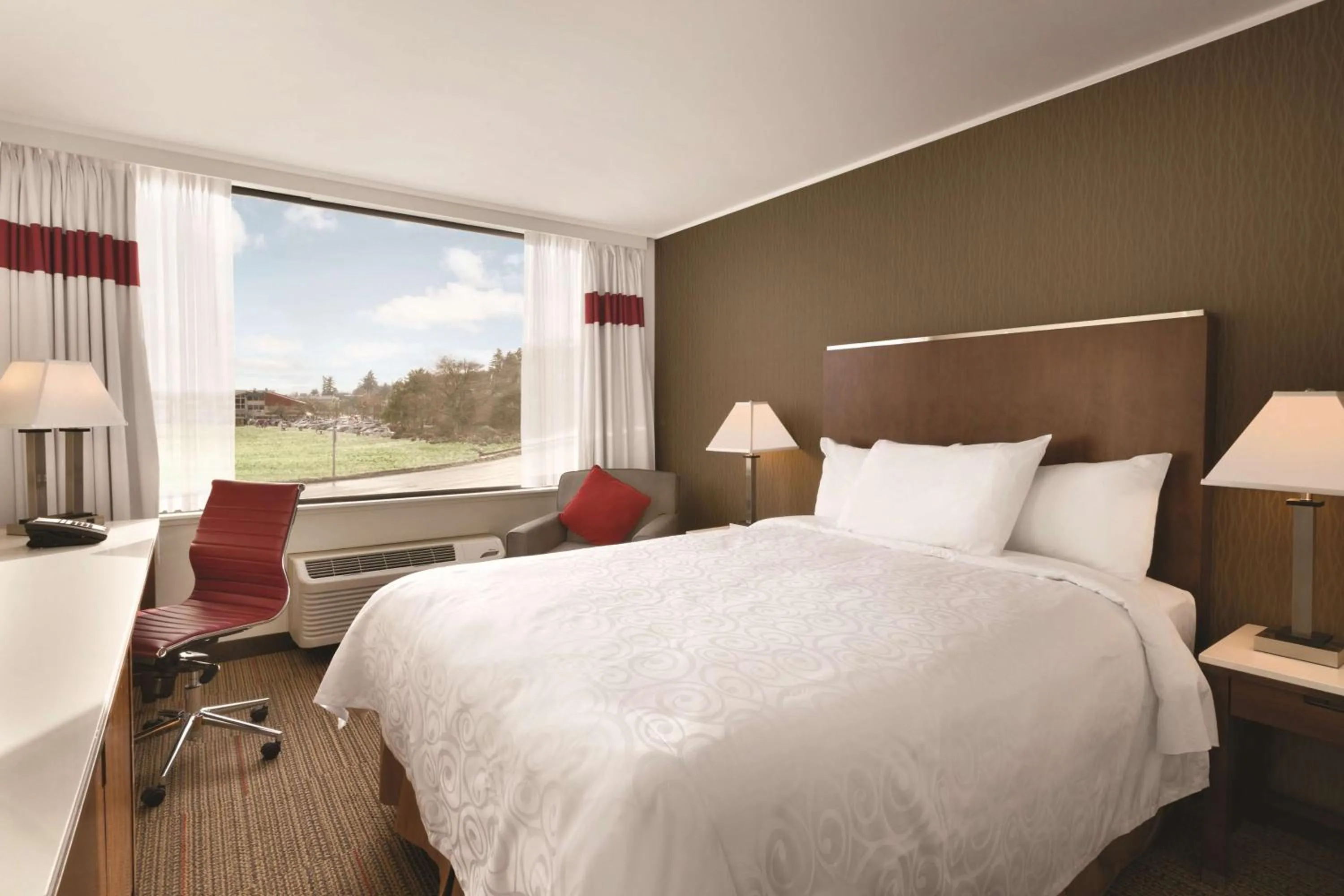 Coast Marine Wing - Queen Room in Coast Discovery Inn