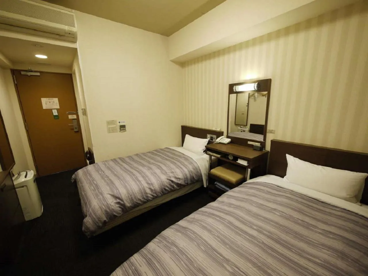 Casual Twin Room - single occupancy - Smoking in Hotel Route-Inn Yokohama Bashamichi