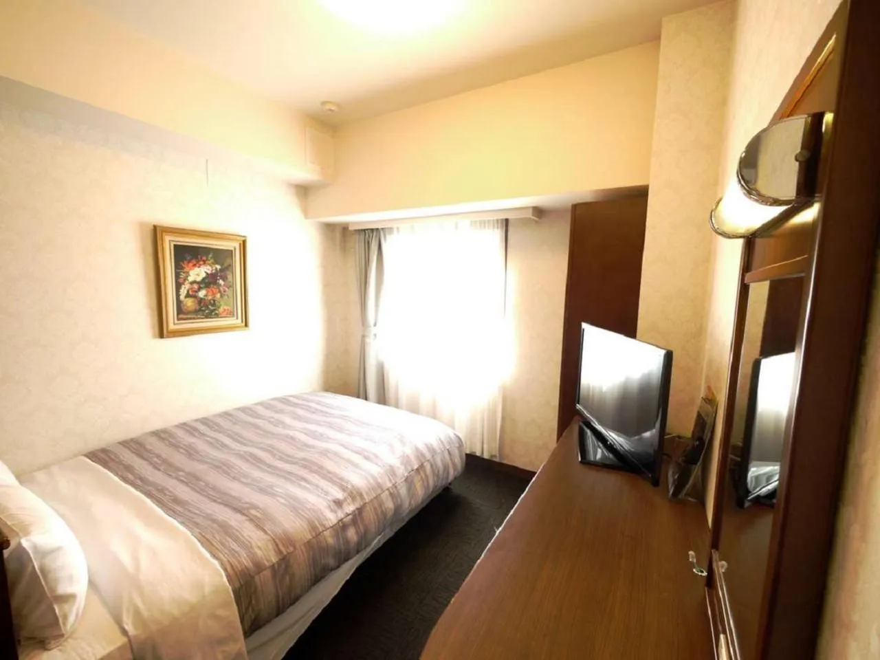 Single Room - single occupancy - Non-Smoking in Hotel Route-Inn Yokohama Bashamichi