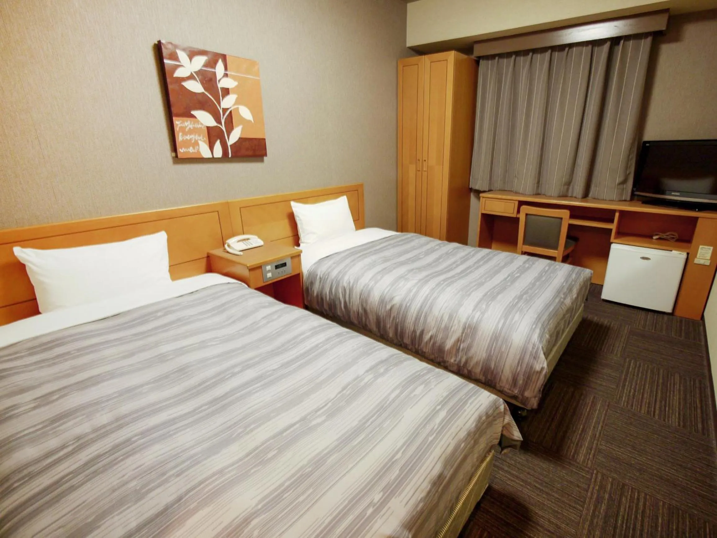 Twin Room - single occupancy - Smoking in Hotel Route-Inn Osaka Honmachi