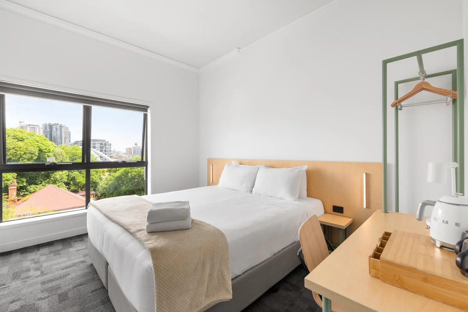 King River View with Ensuite in YHA Brisbane City