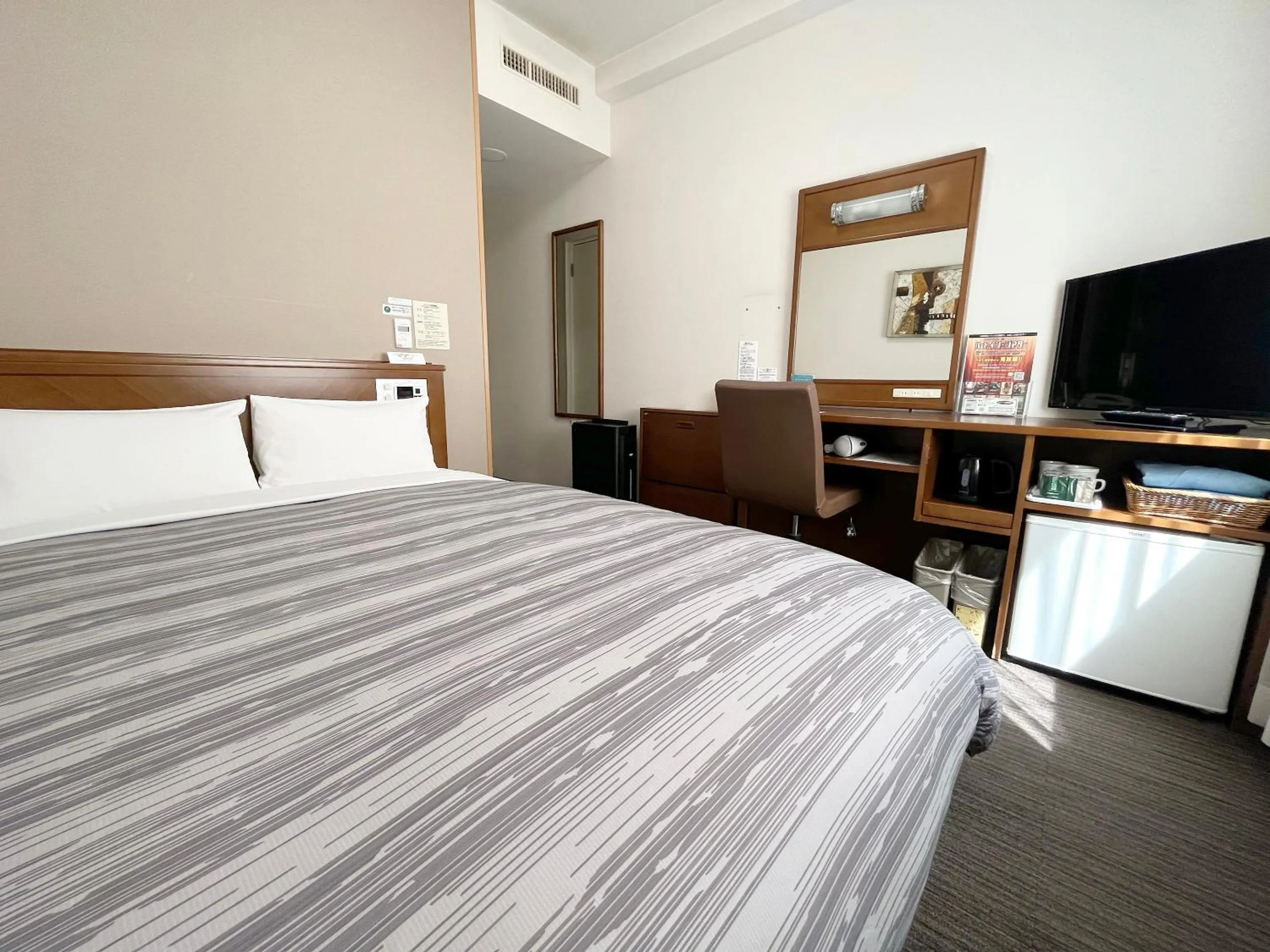 Double Room with Small Double Bed - Non Smoking in Hotel Route-Inn Sapporo Ekimae Kitaguchi