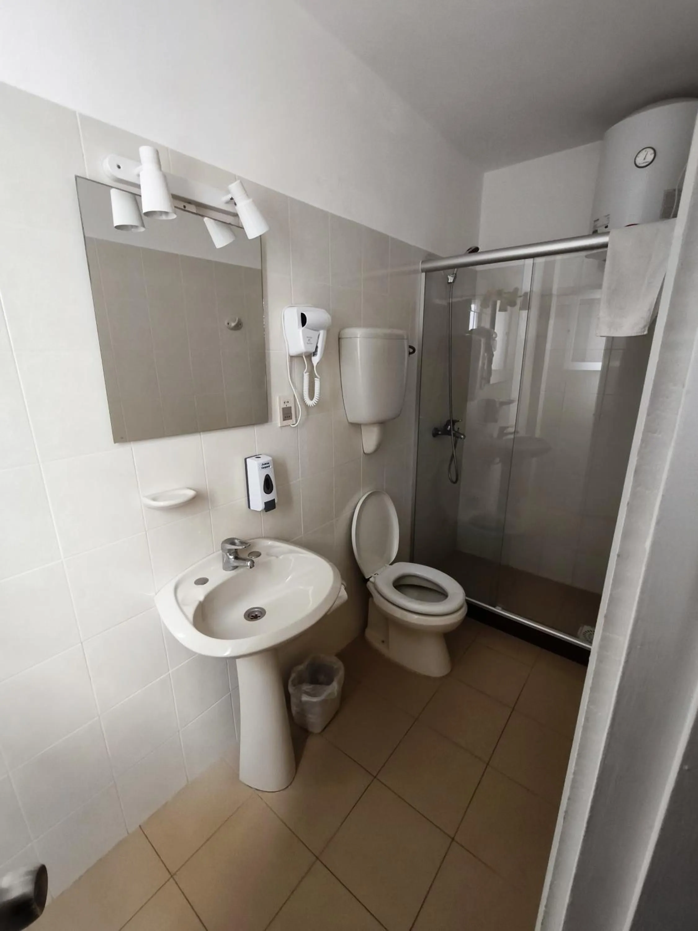 Economy Single Room - single occupancy in Hotel Romi