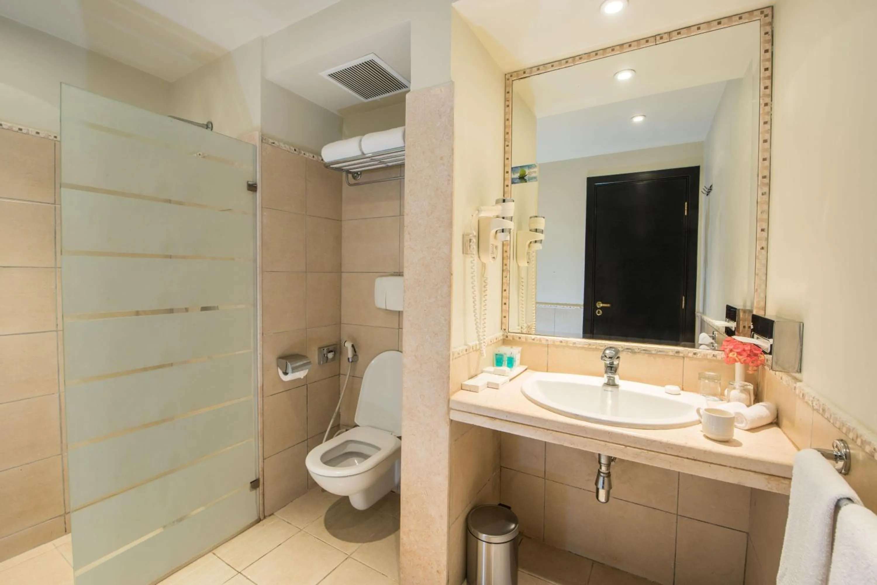 Comfort Room with Garden View in Sentido Reef Oasis Aqua Park Resort