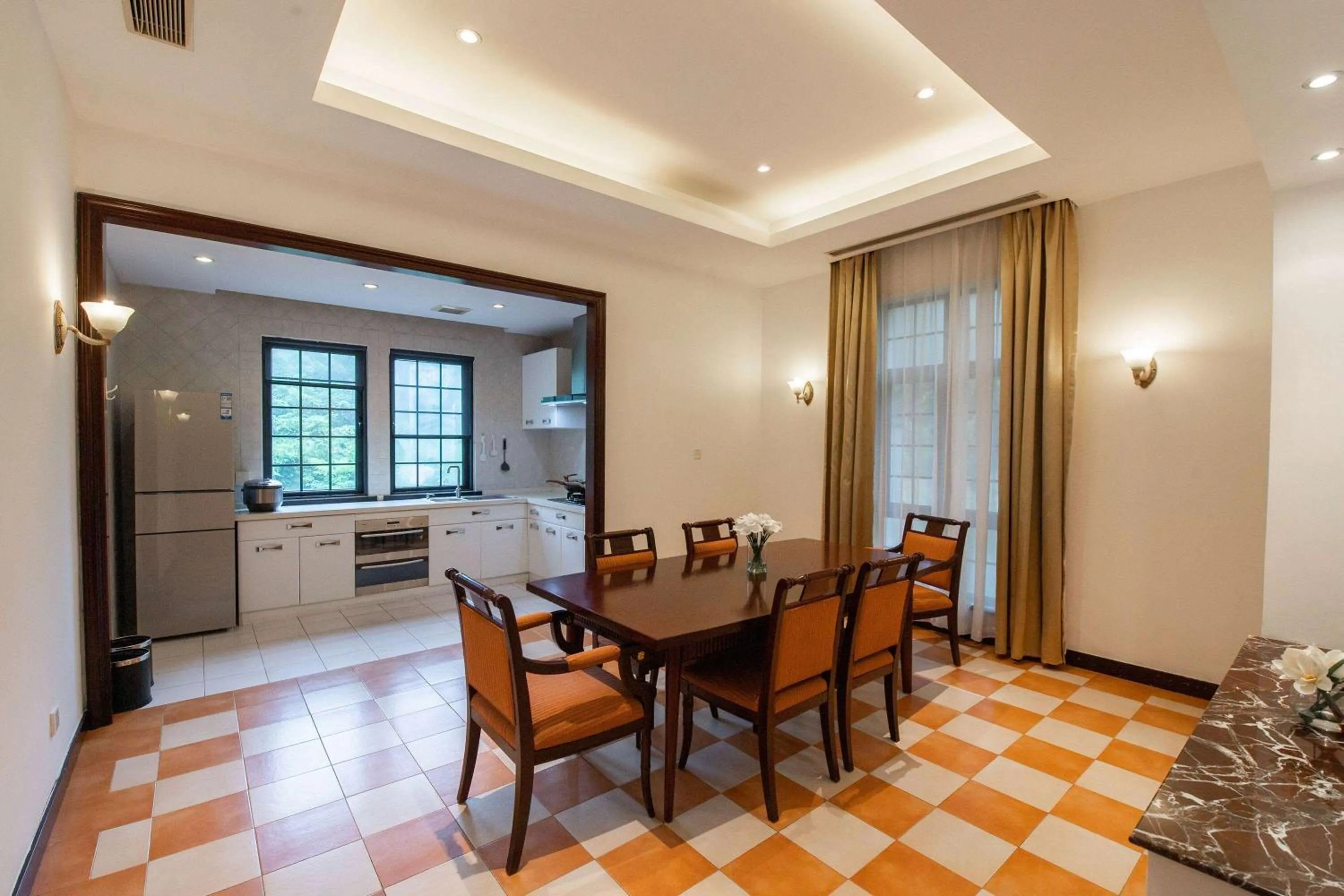 Deluxe Villa in Ramada Plaza Sino-Bay Shanghai