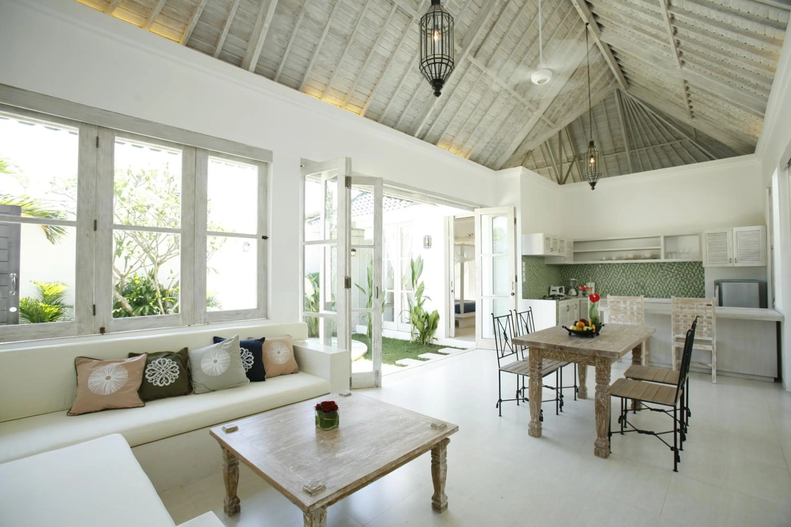 One-Bedroom Garden Villa with Spa Bath in Artemis Villa Hotel