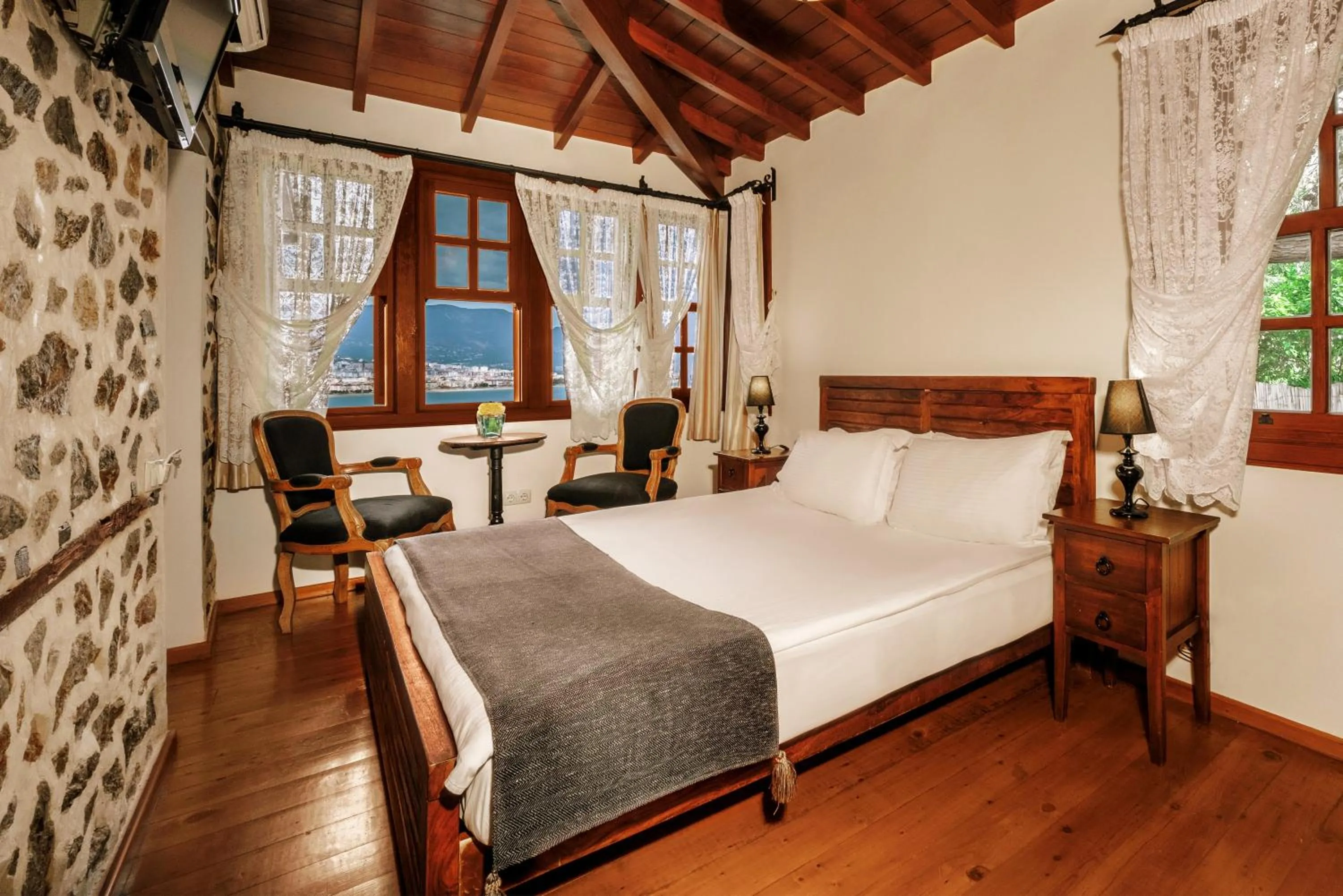 Standard Double Room with Sea View in Hotel Villa Turka