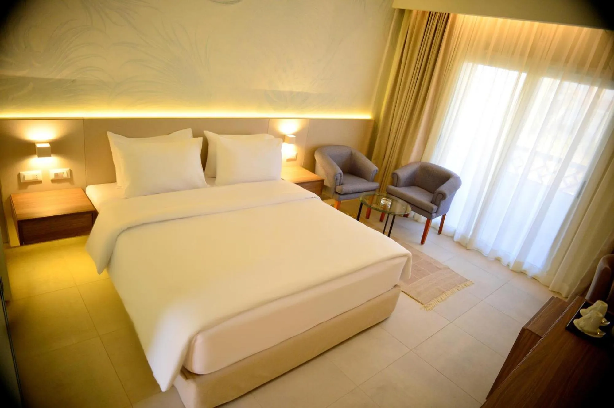Deluxe Room With Garden View in Reef Oasis Beach Aqua Park Resort