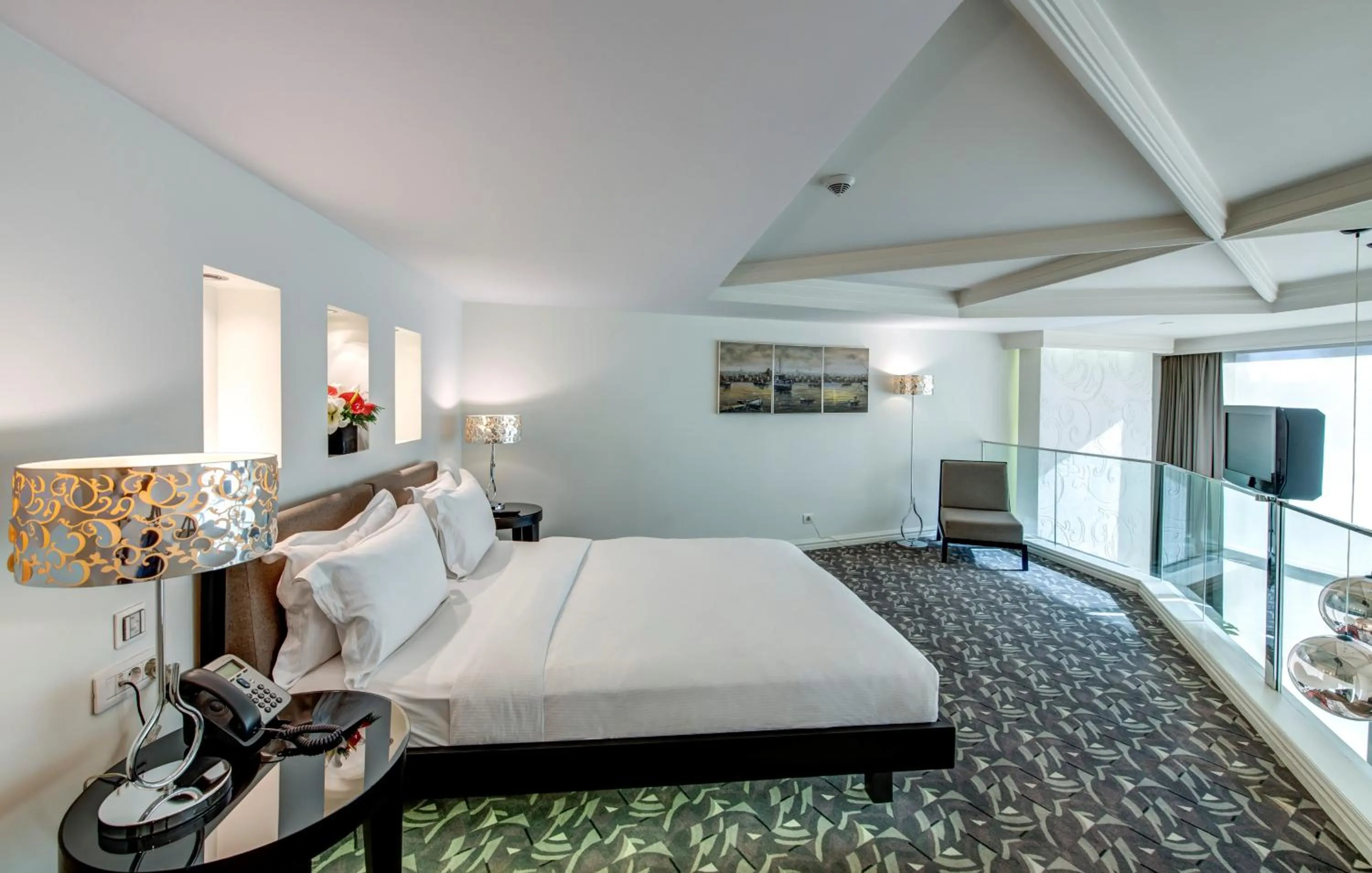 Duplex Grand Suite with City View in The Elysium Taksim