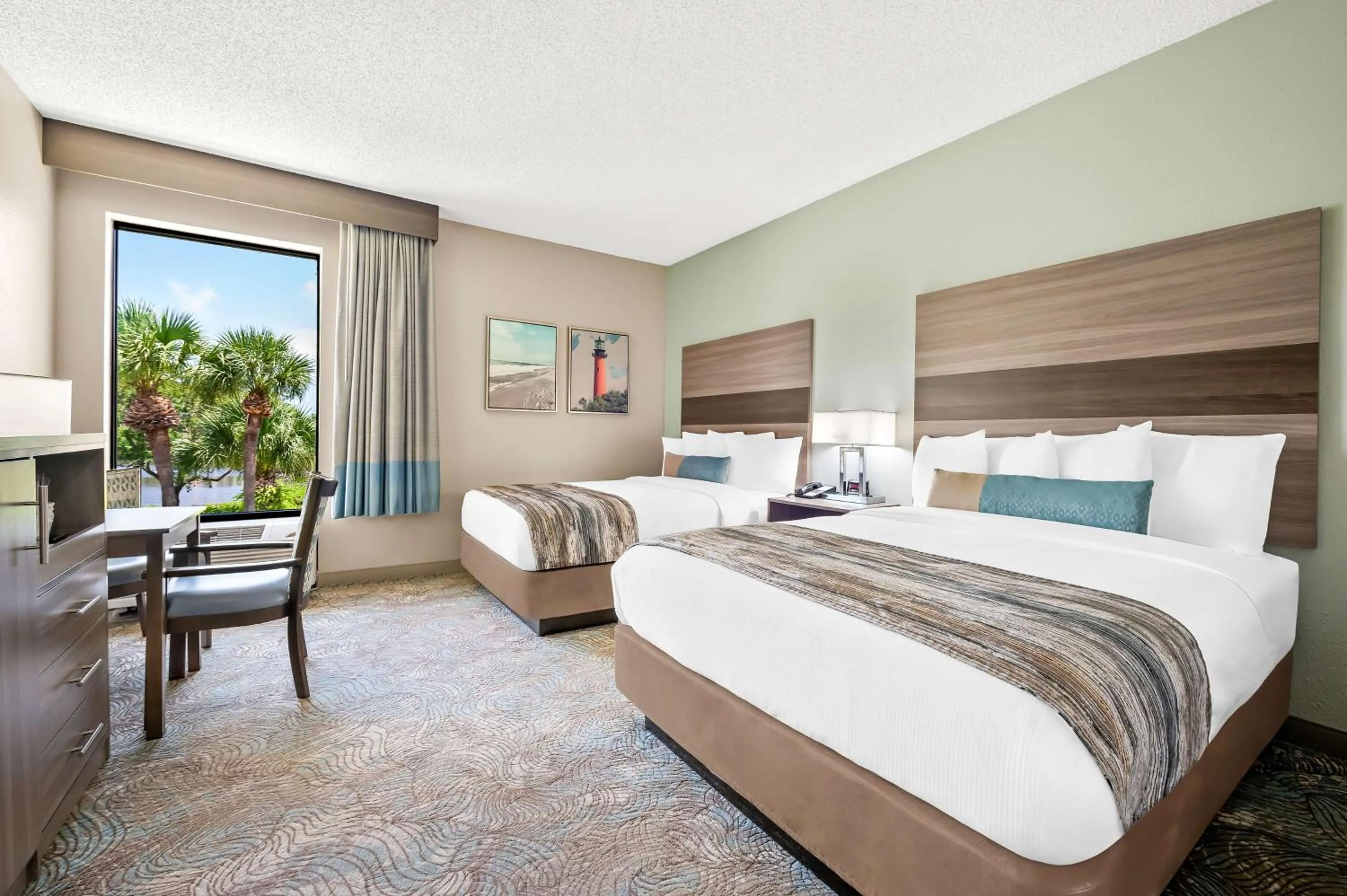 Queen Room with Two Queen Beds - Non-Smoking in Best Western Intracoastal Inn