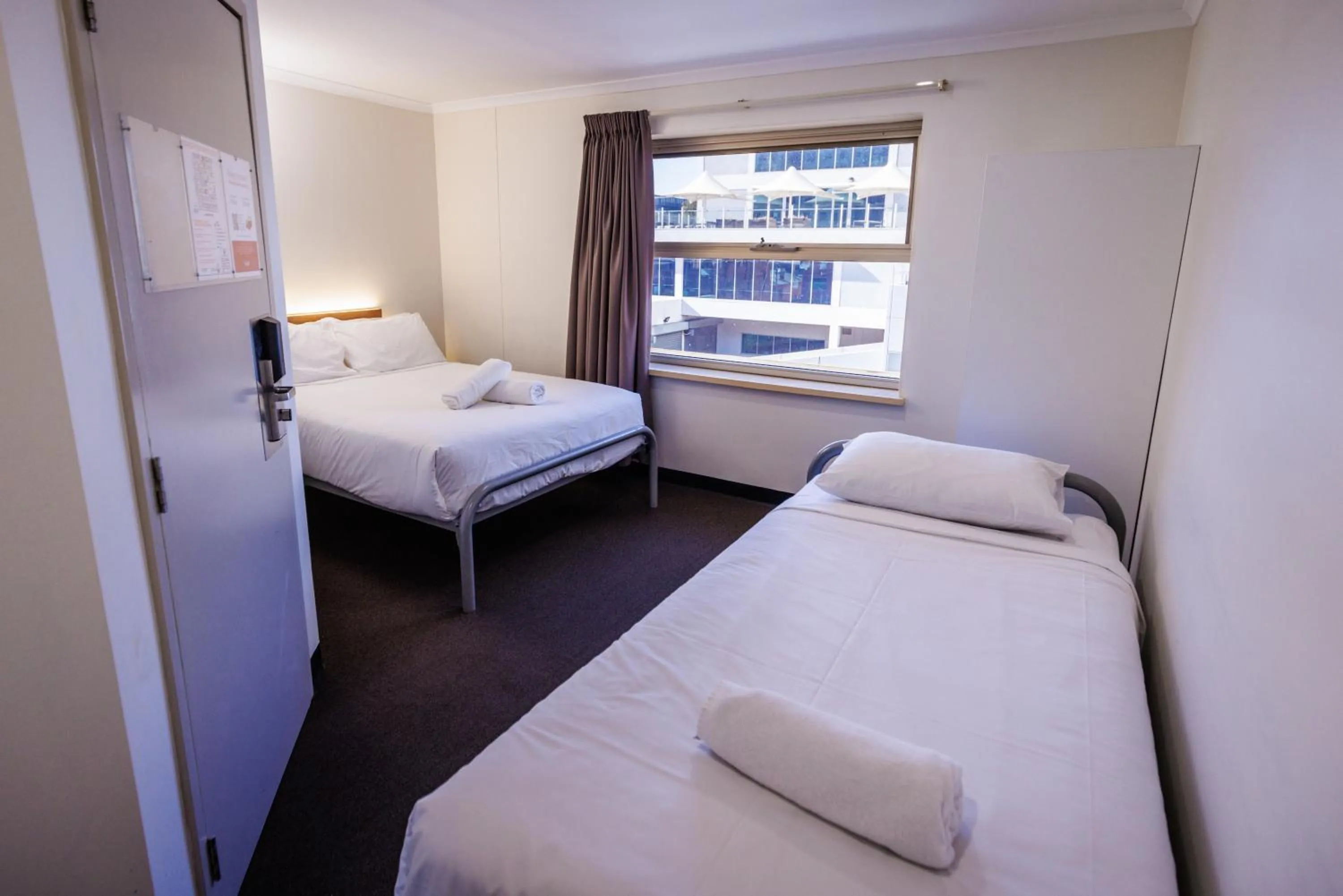 Double Plus One with Shared Bathroom in YHA Adelaide Central