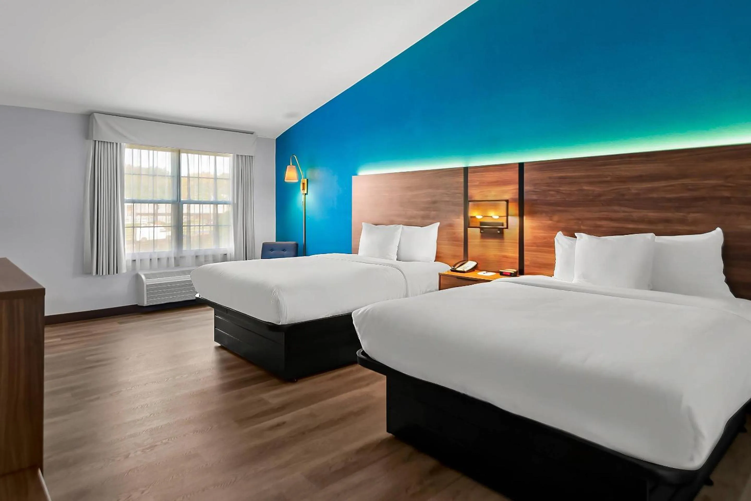 Double Room with Two Double Beds - First Floor/Non-Smoking in Clarion Inn Falls Church-Arlington