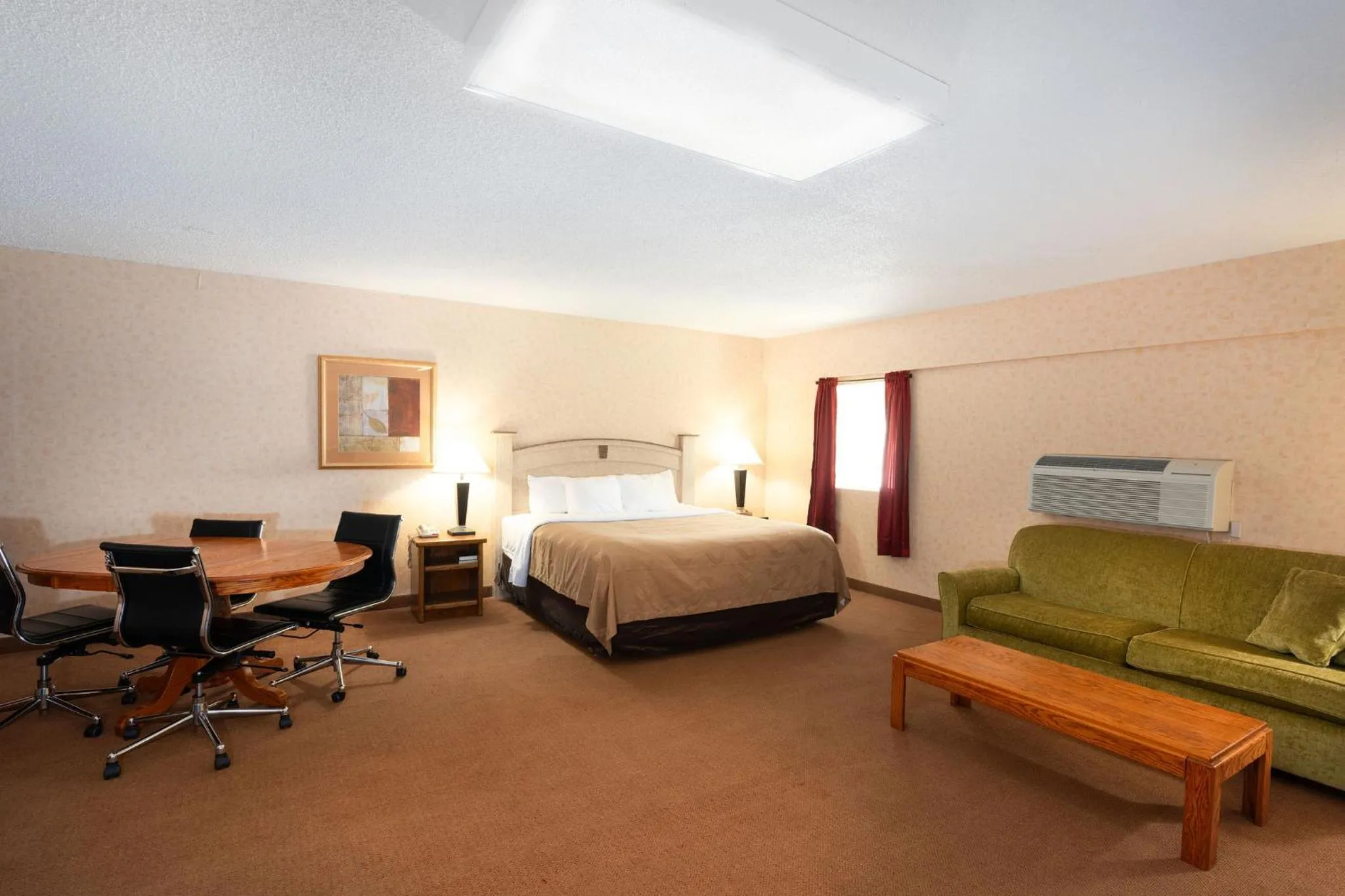 King Room - Non-Smoking in Quality Inn