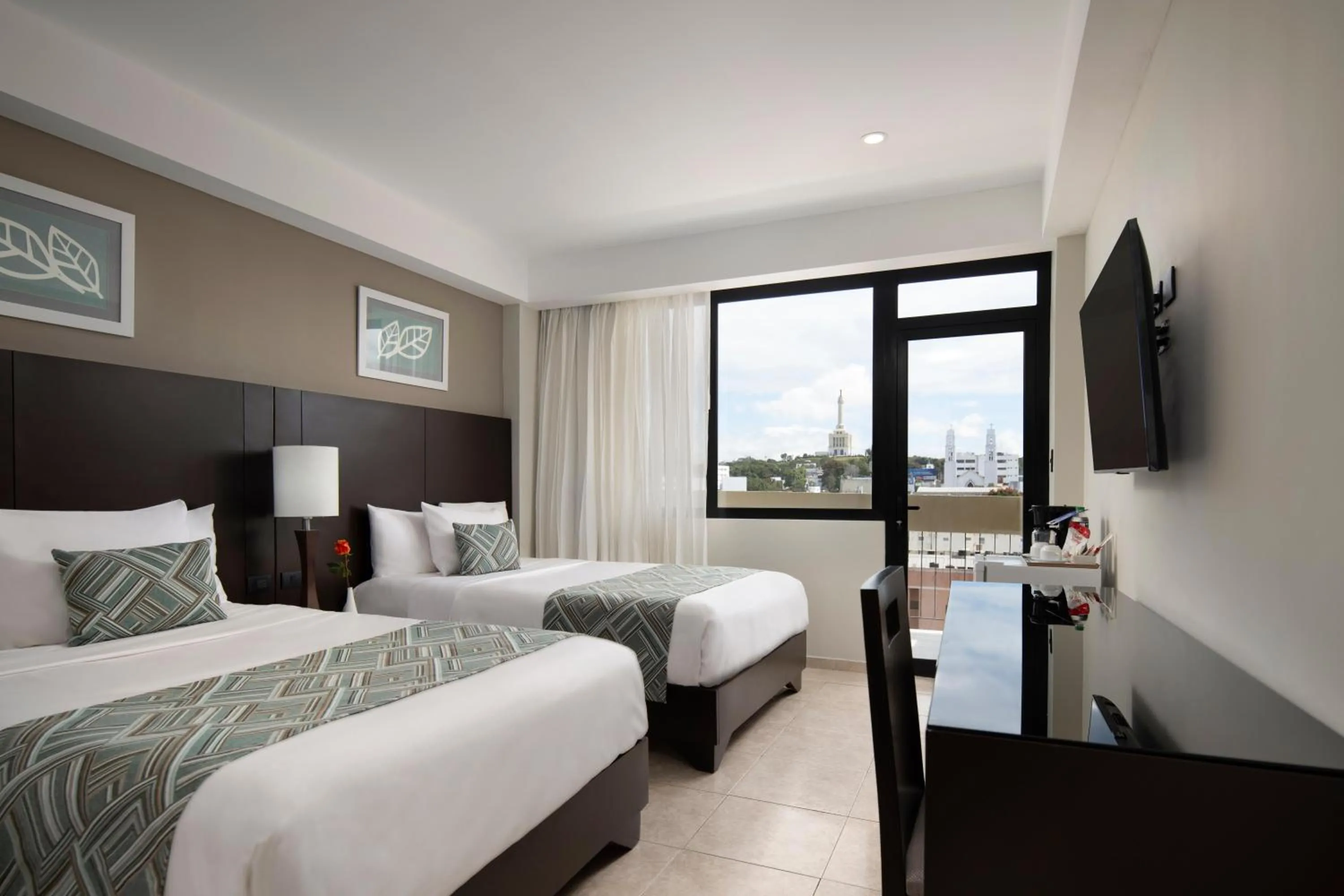 Superior Double Room in Hodelpa Centro Plaza