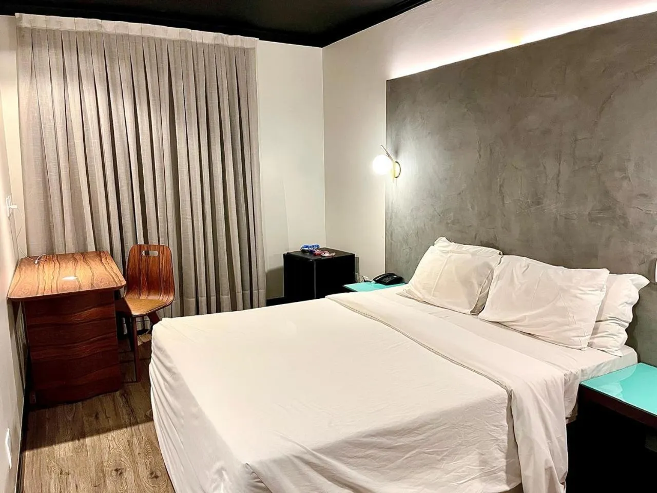 Standard Double Room - single occupancy in Oasis Tower Hotel