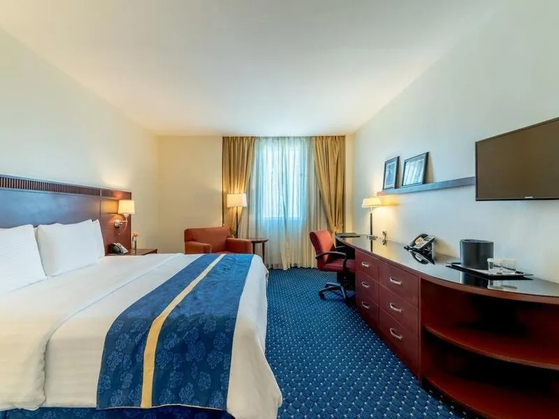 Executive Superior in Hodelpa Garden Court