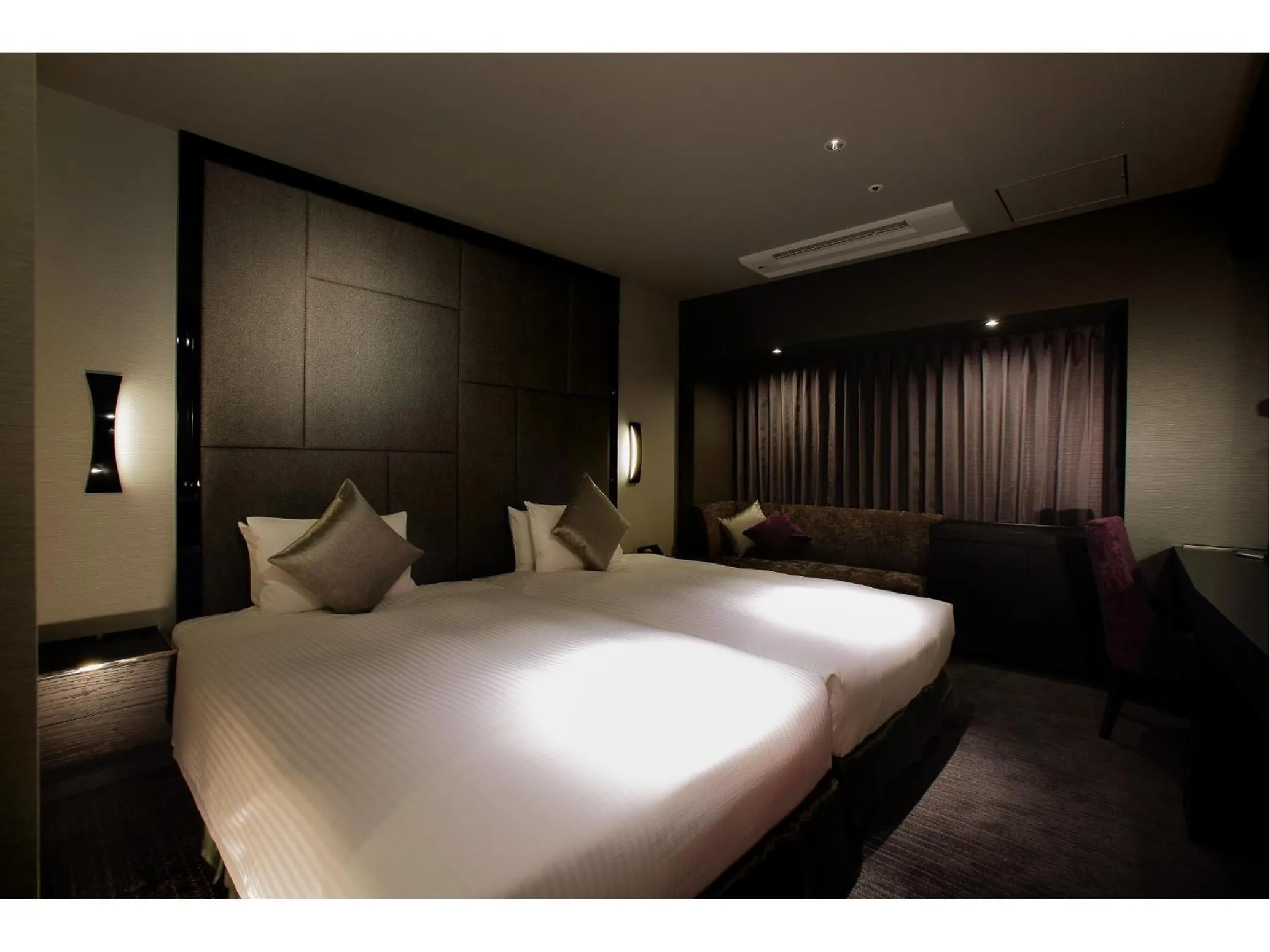 Standard Twin Room - Smoking in Hotel Trusty Nagoya Shirakawa