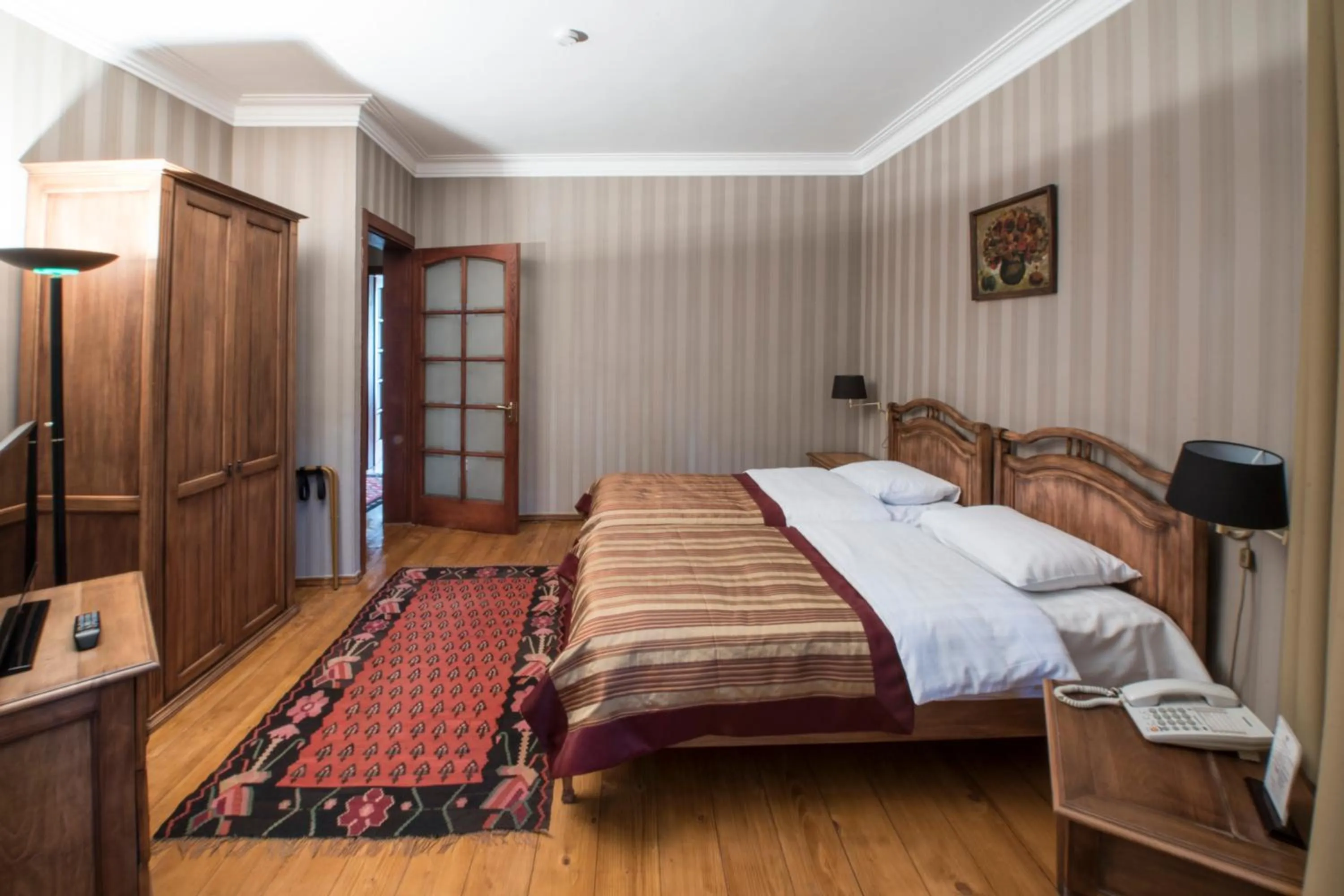 Suite with Balcony - single occupancy in Hotel Kopala