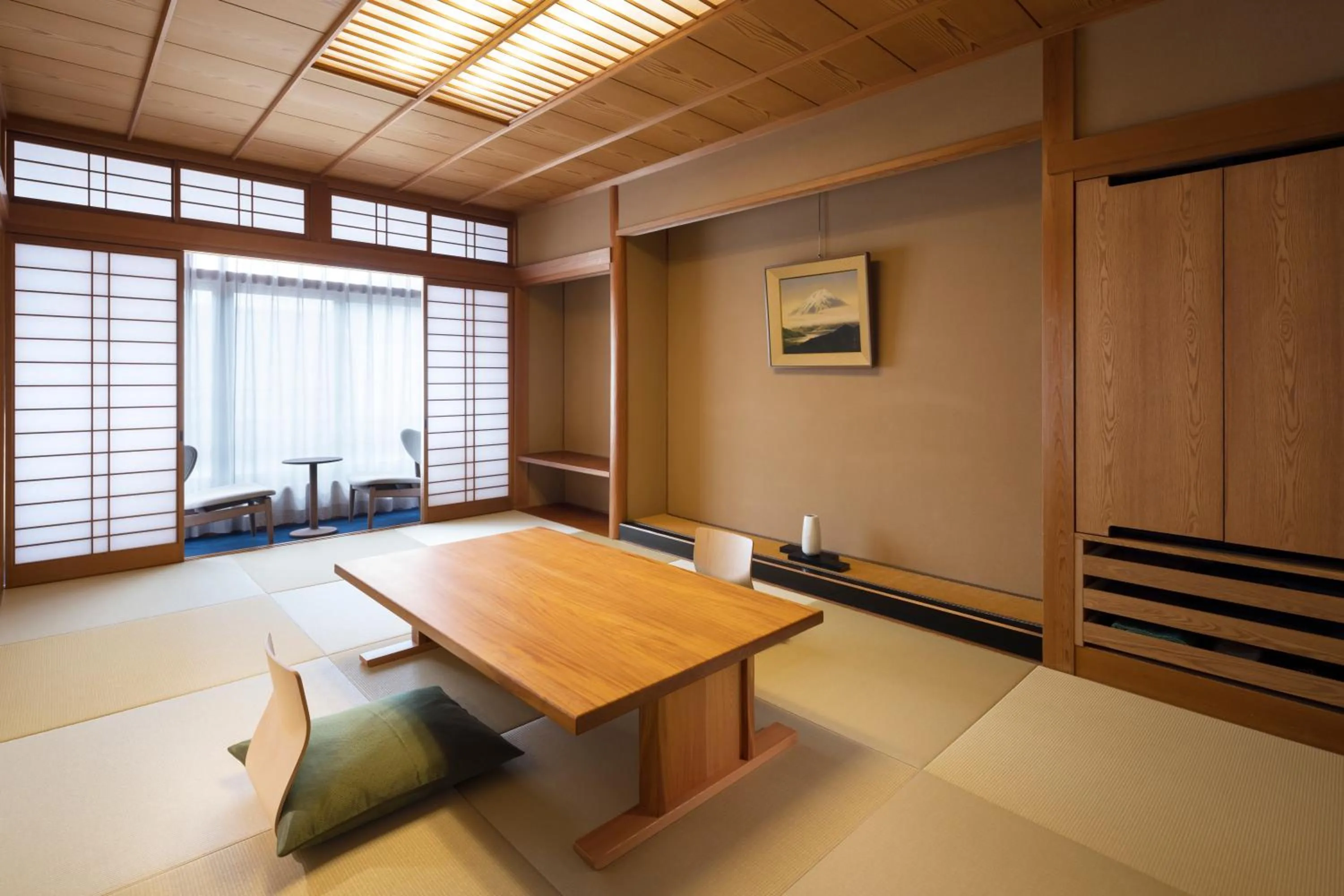 Japanese Standard Twin Room in Mikuniya