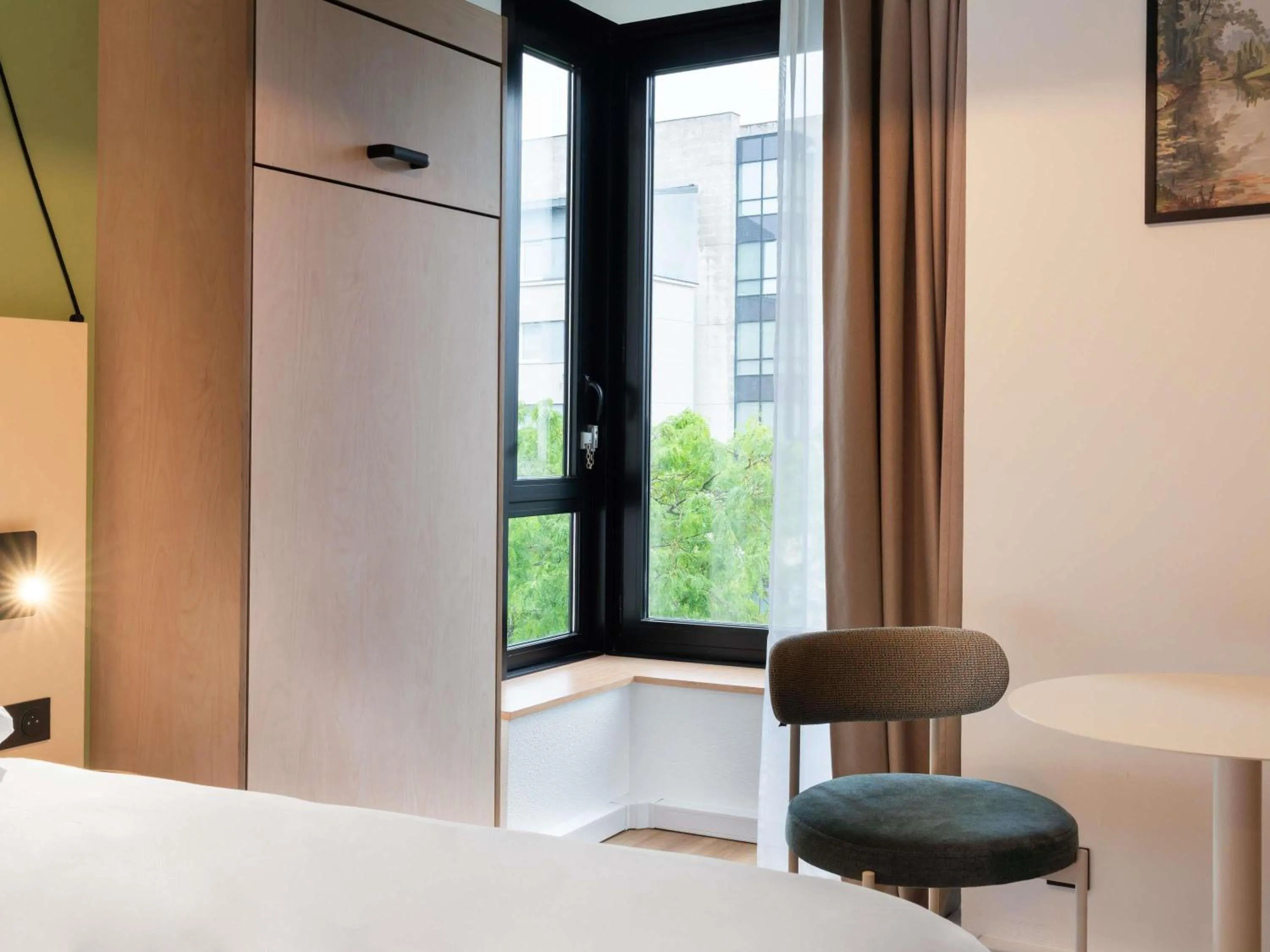 Standard One Double Bed in ibis Marne La Vallée Val d'Europe