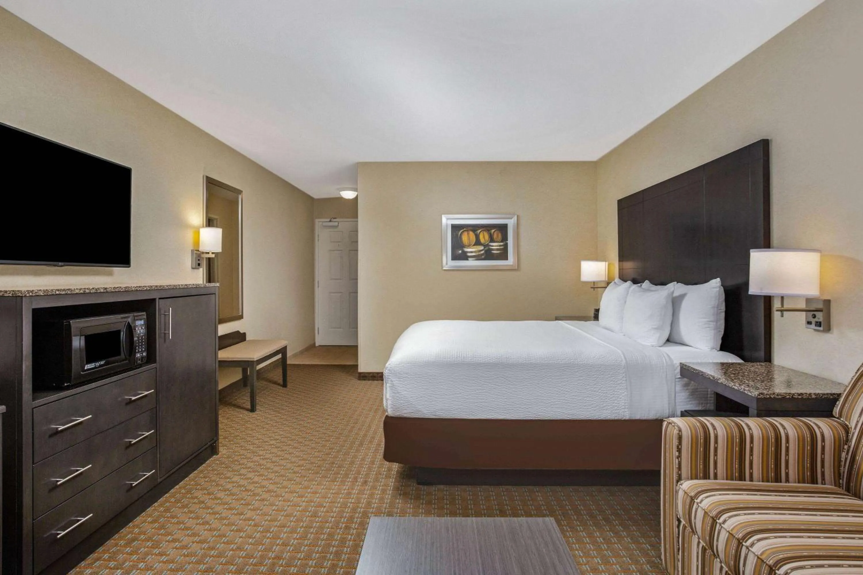 King Room - Mobility Access/Non-Smoking in La Quinta by Wyndham Paso Robles