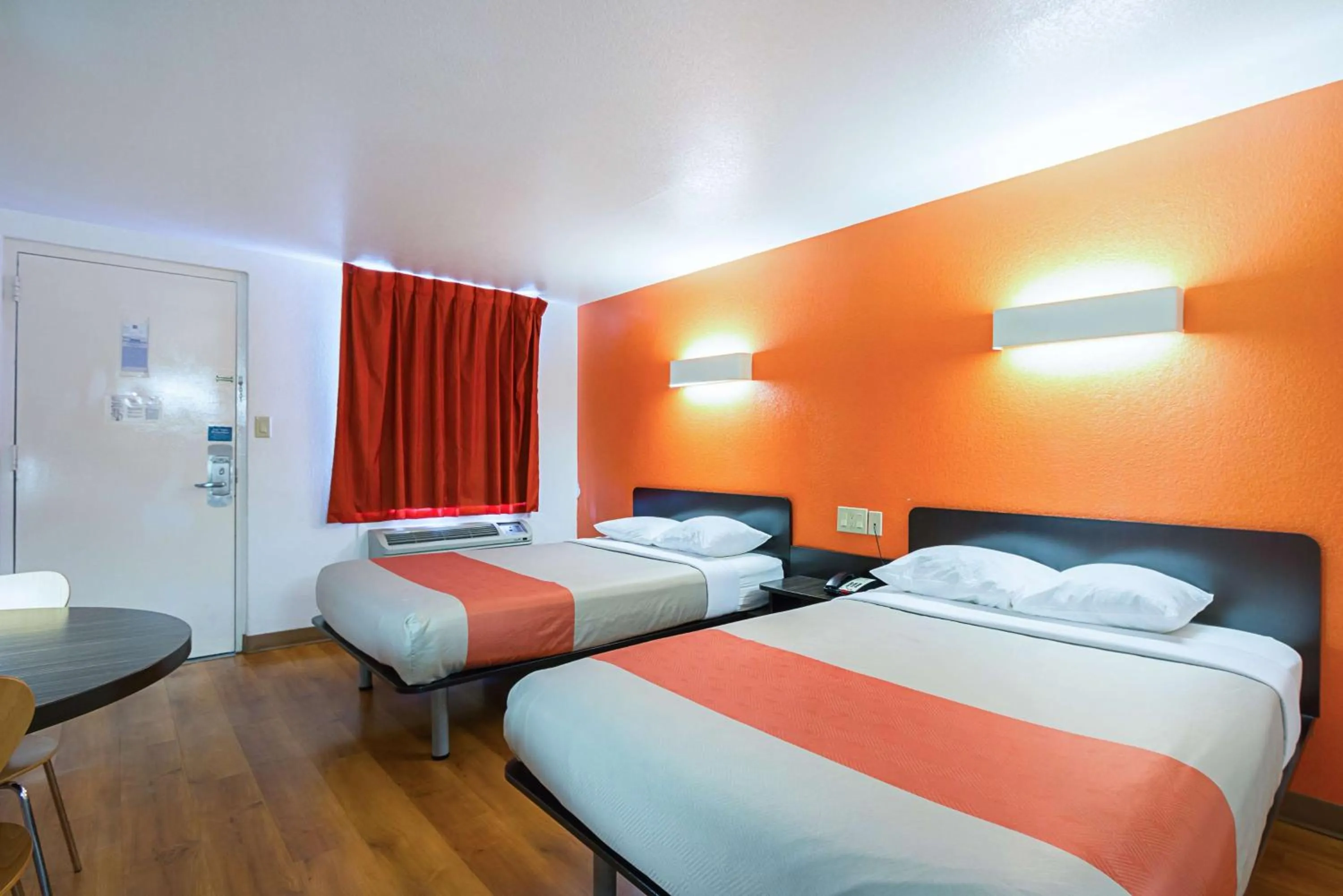 Double Room - single occupancy - Disability Access - Non-Smoking in Motel 6-Round Rock, TX