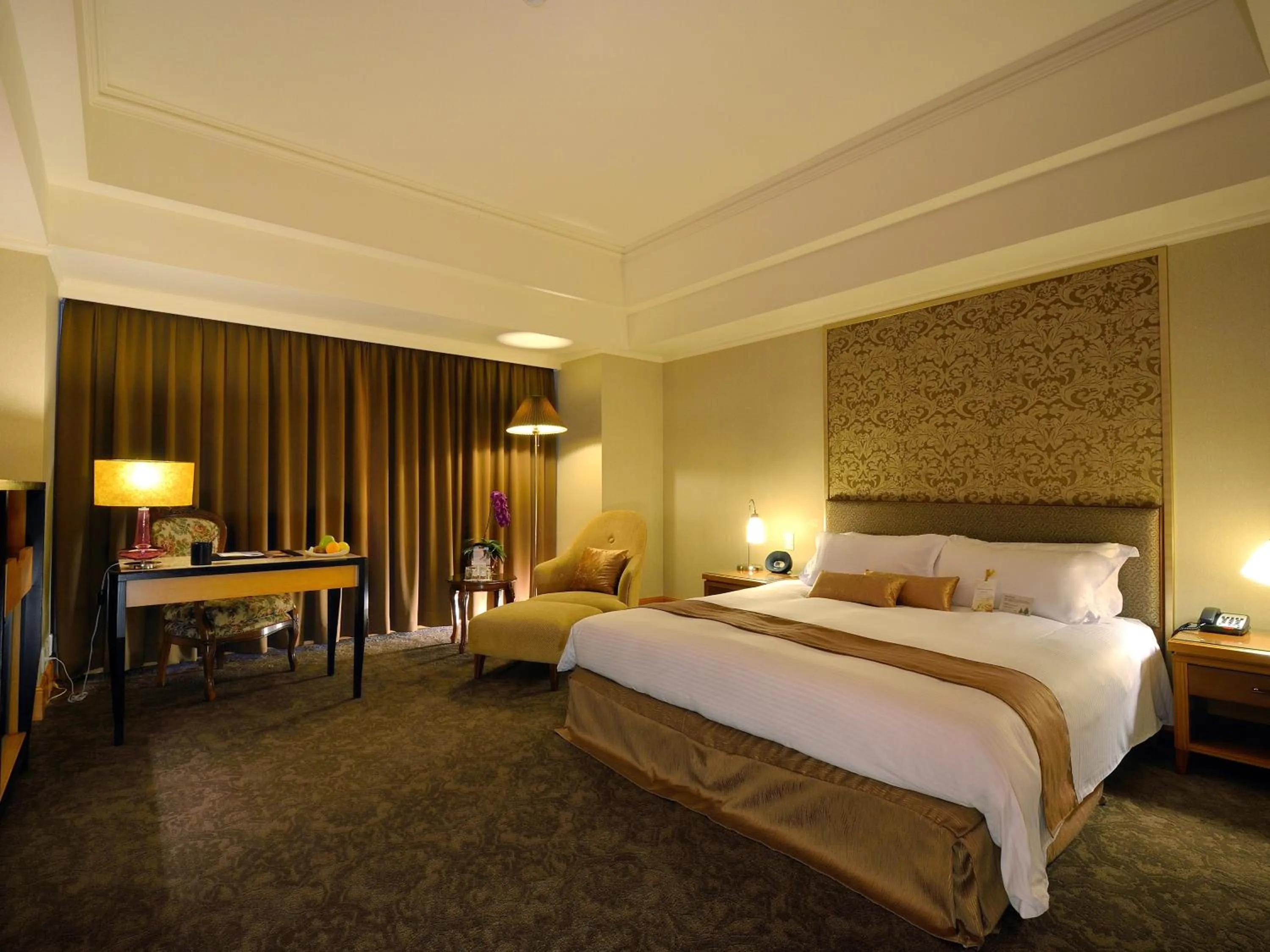 Premier Quadruple Room in THE LEES Hotel