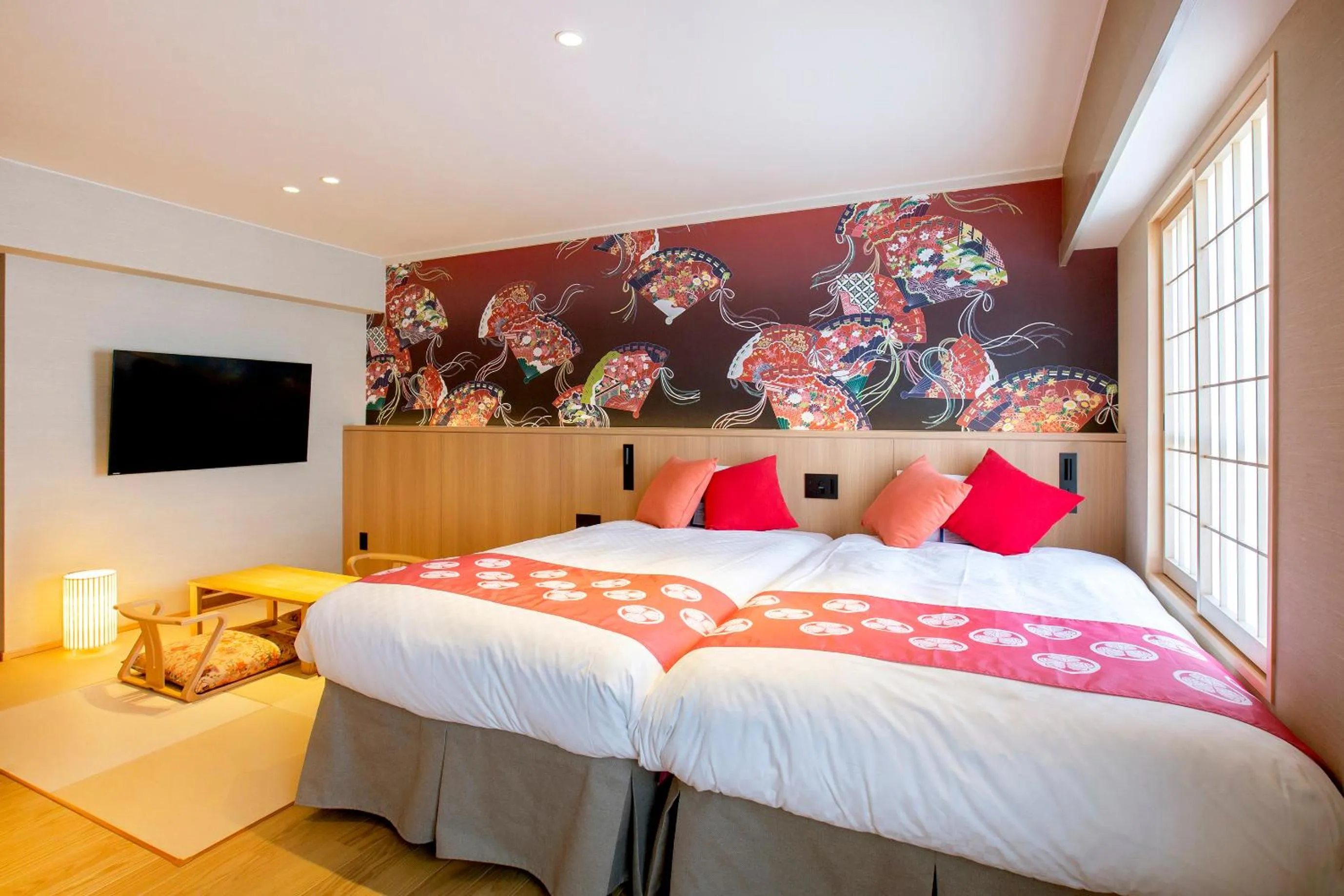Deluxe Twin Room with Tatami Area with Bathtub in Hotel Claire Higasa