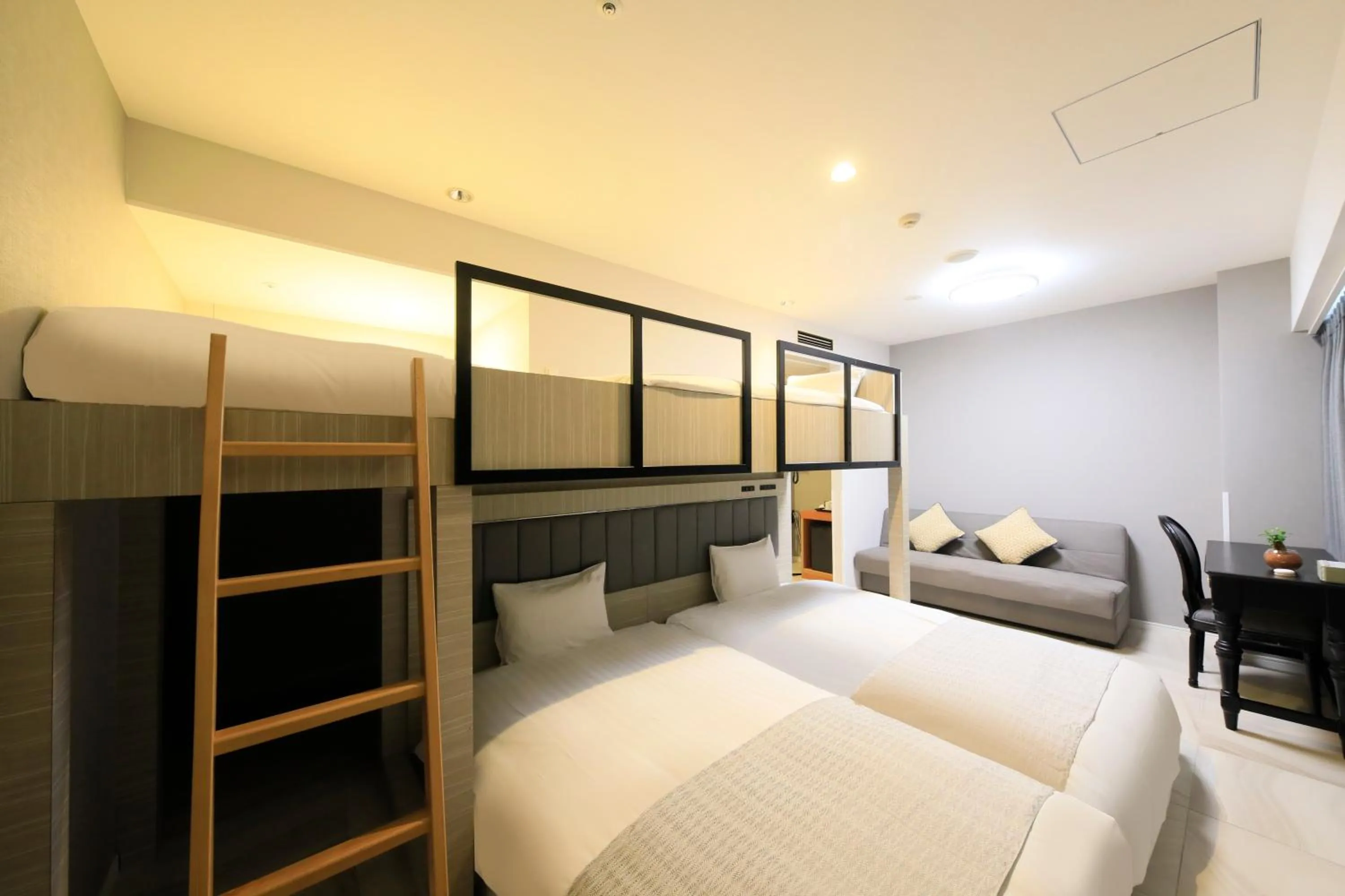 Superior Twin Room with Bunk Bed in QuintessaHotel KagoshimaTenmonkan Relax&Sleep