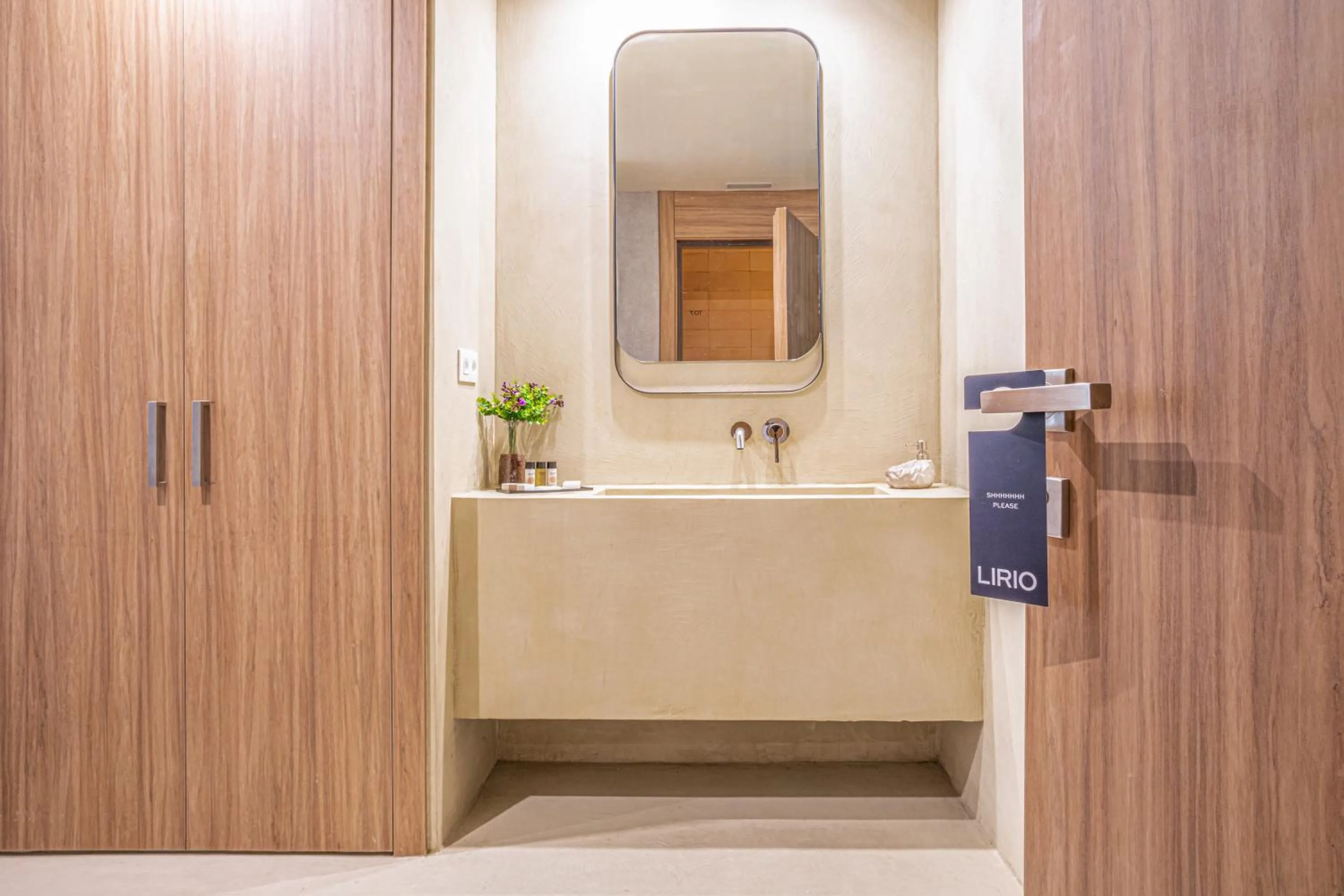 Superior Double or Twin Room in Casa Lirio