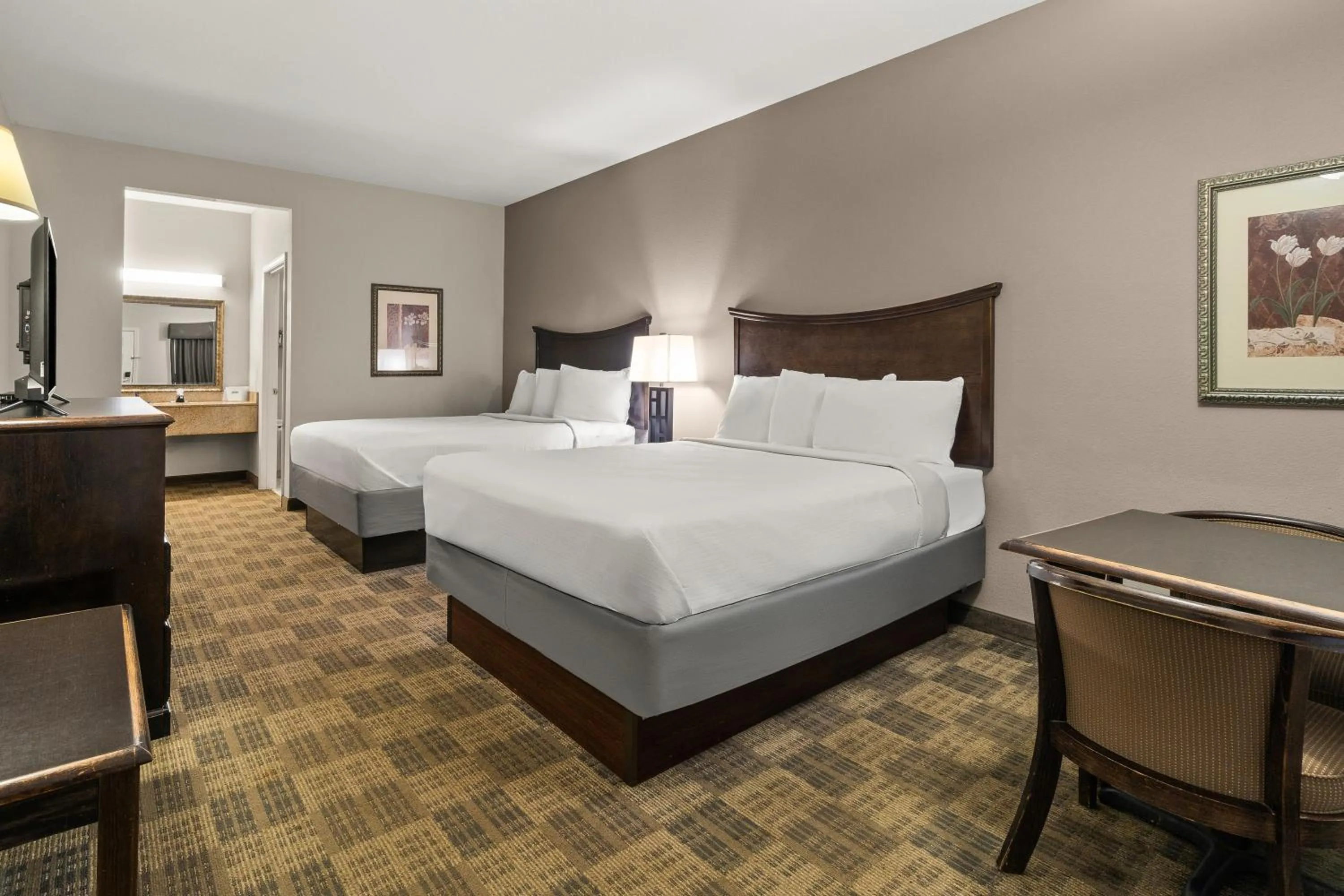 Queen Room with Two Queen Beds - Non-Smoking in Americas Best Value Inn Byhalia