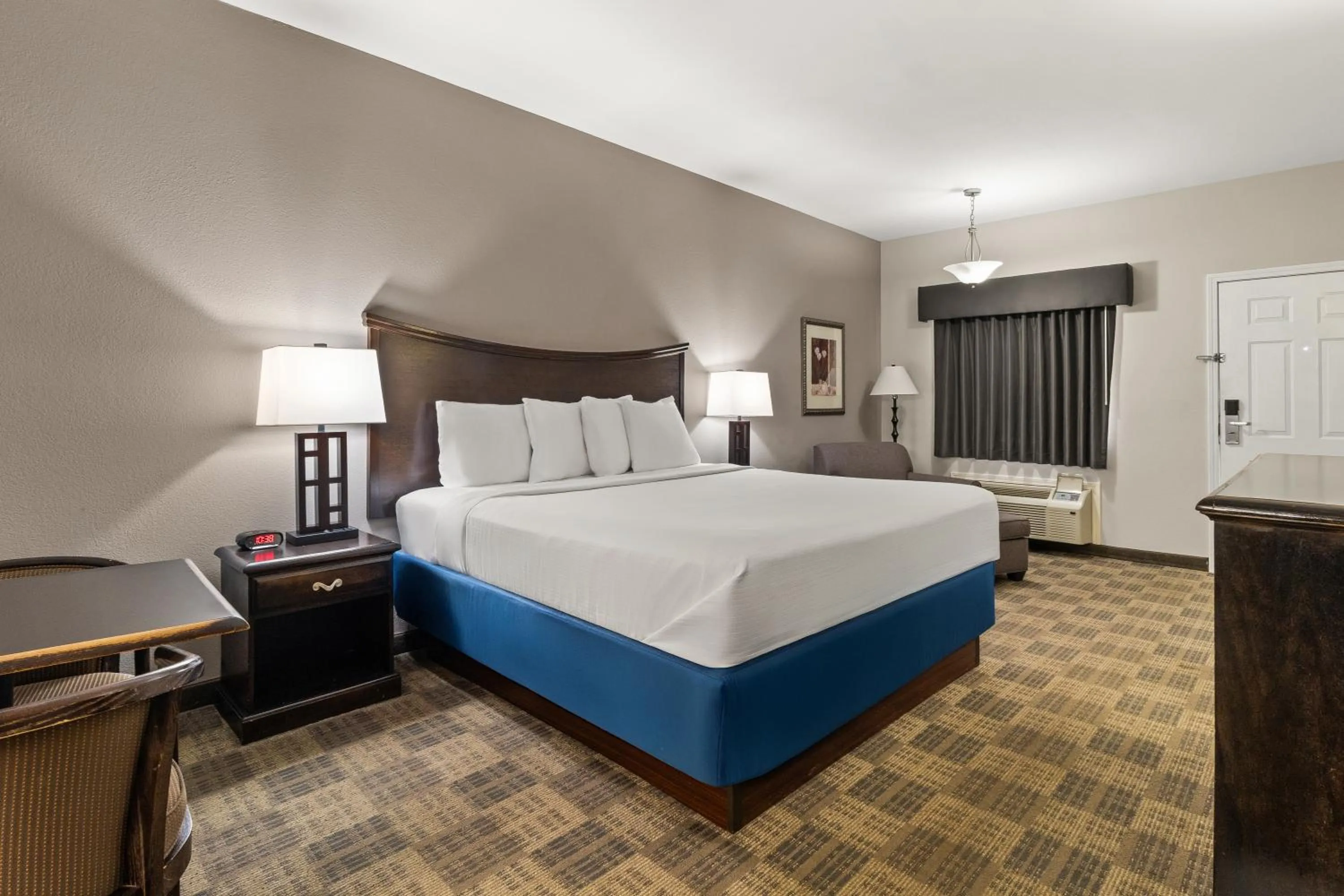 King Room - Non-Smoking in Americas Best Value Inn Byhalia