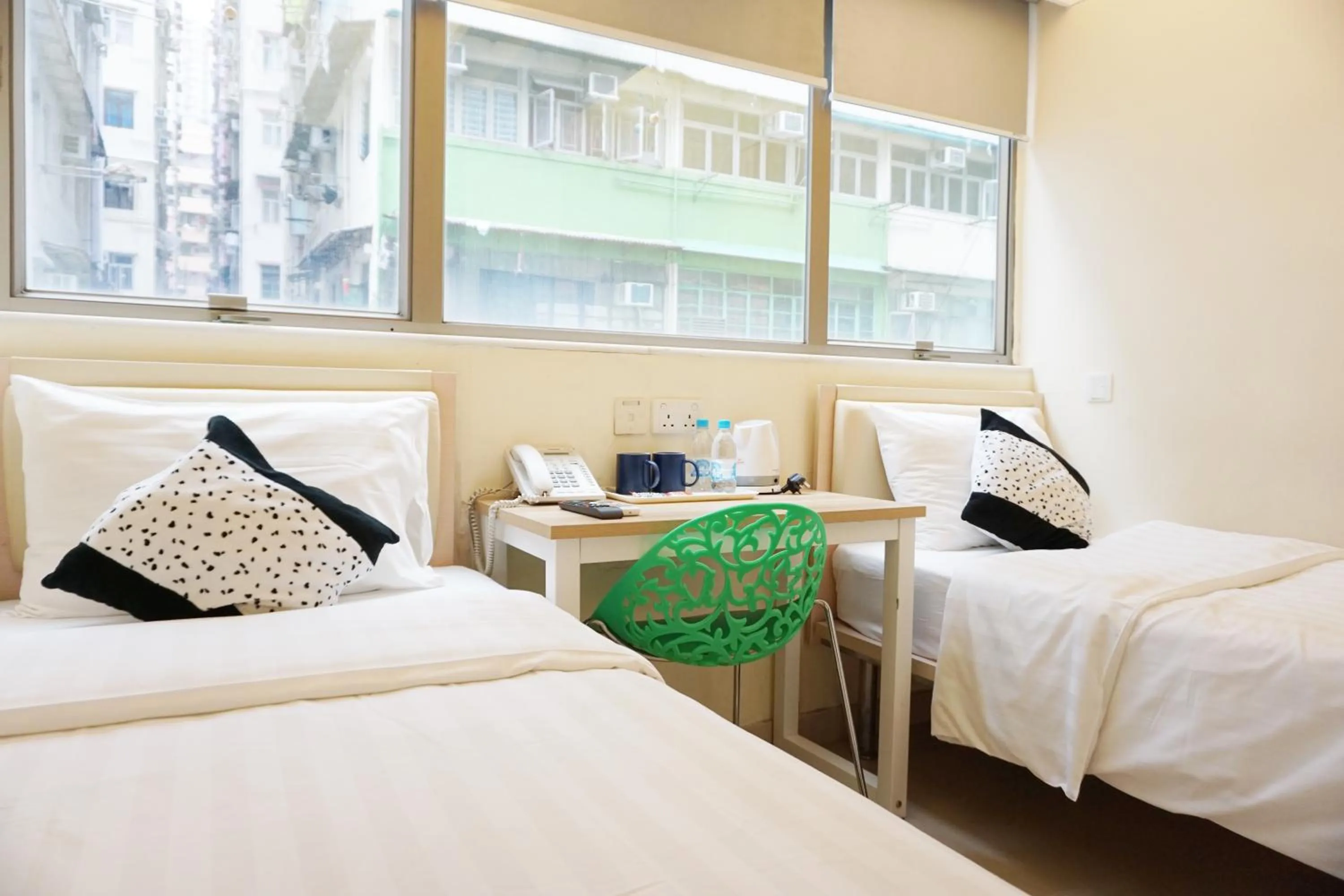 Superior Twin Room with City View in Metacity MK 名廸旺角