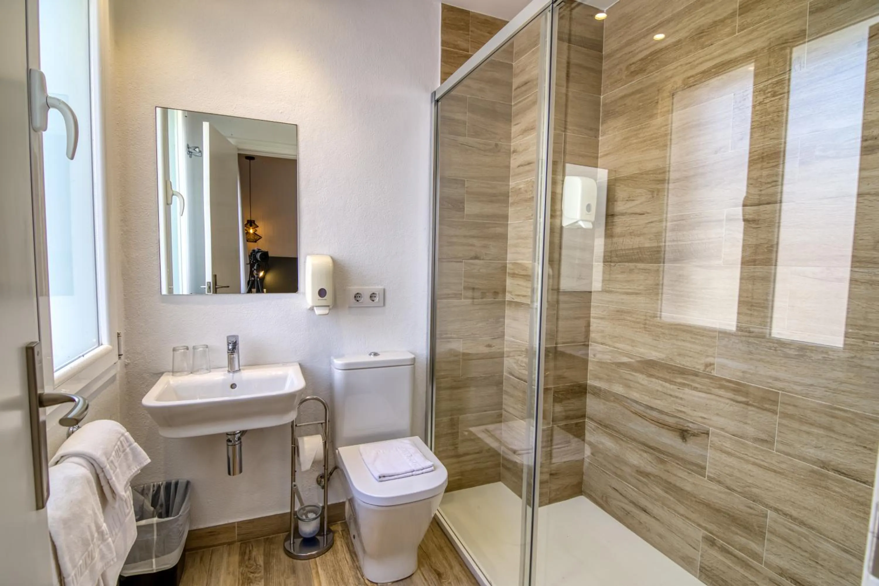 Triple Room in Hostal La Isla