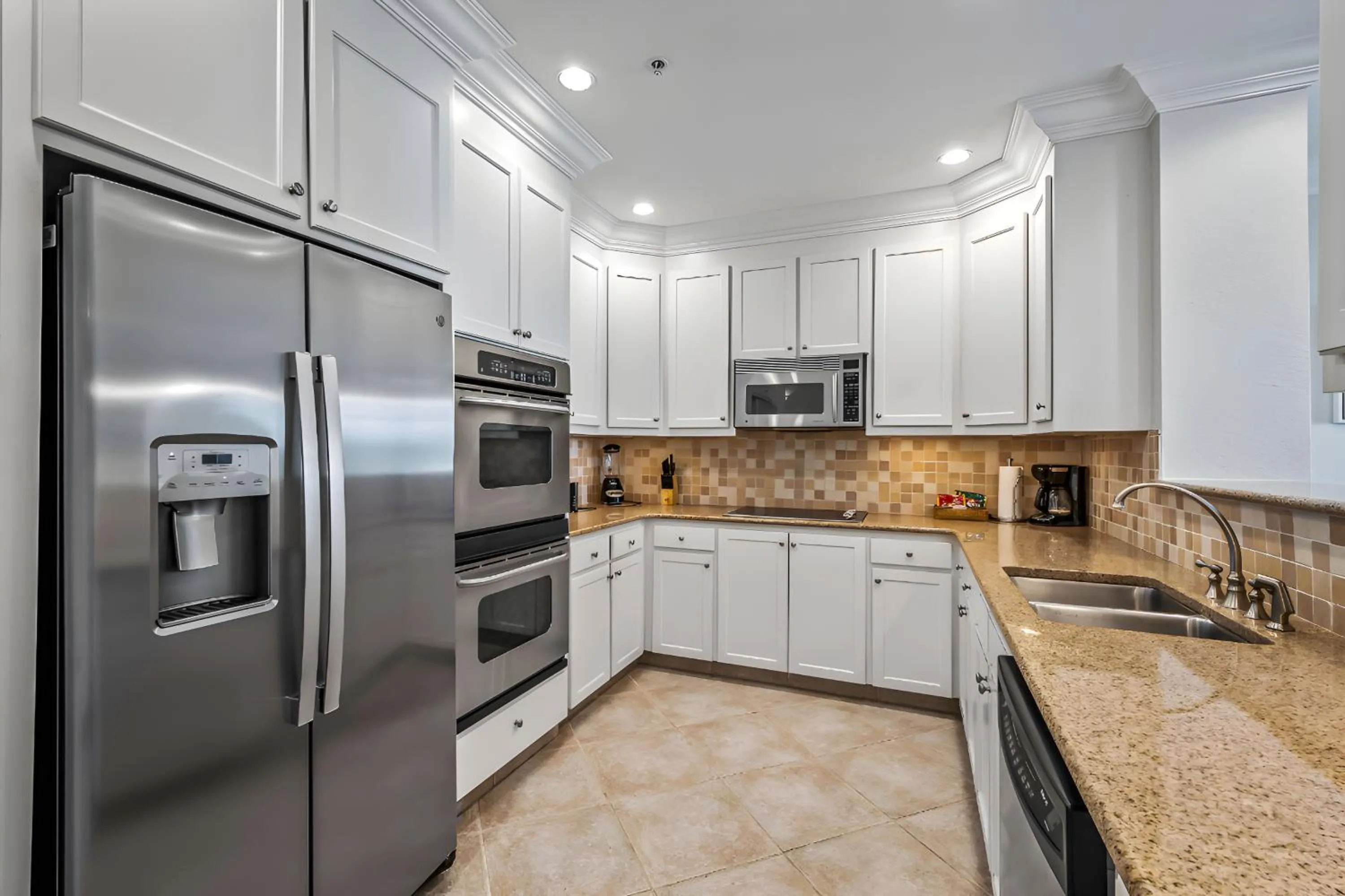 Three-Bedroom Apartment in St James Bay Golf & Pickleball Resort