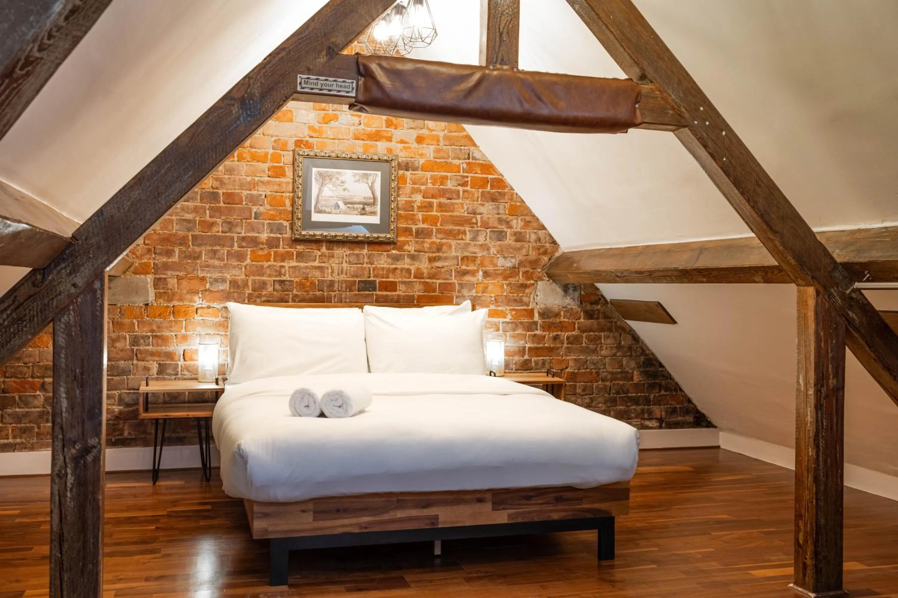 Double Room with Shared Bathroom in Palmers Lodge Swiss Cottage