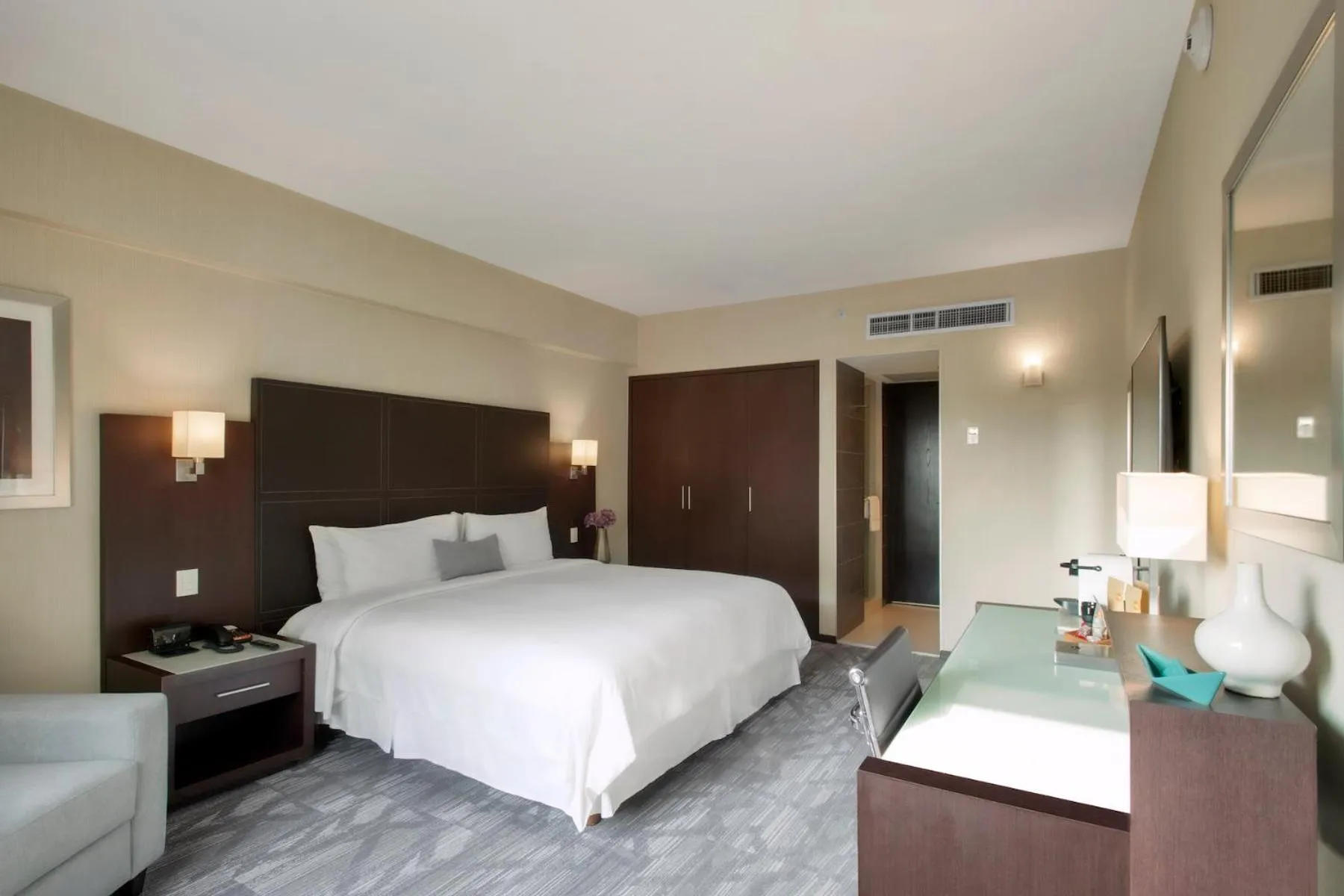 Deluxe King Room in Hotel Novit
