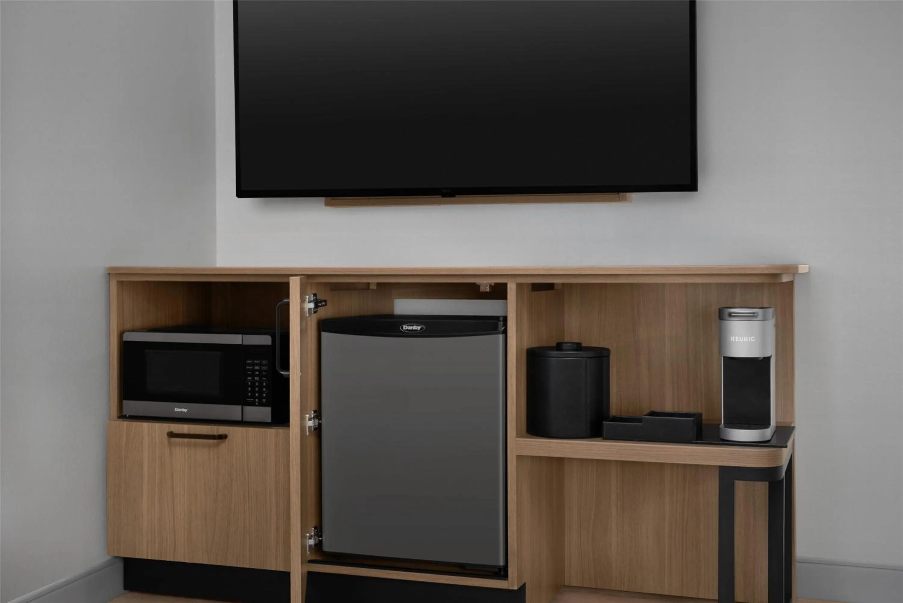 Queen Room with Two Queen Beds - Mobility and Hearing Access/Non-Smoking in Hampton Inn & Suites Tupelo/Barnes Crossing