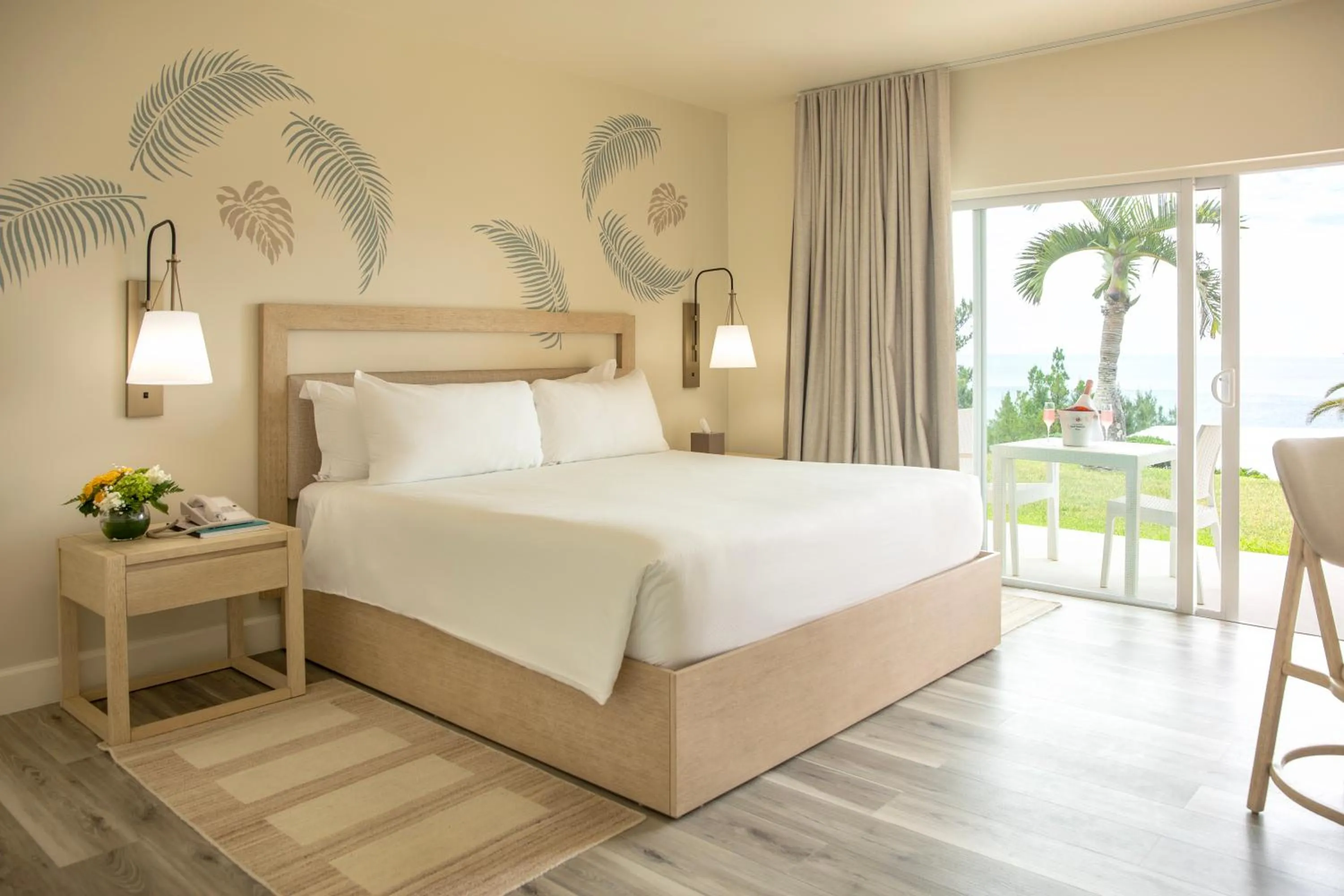 Ocean View King Room in Coco Reef Bermuda