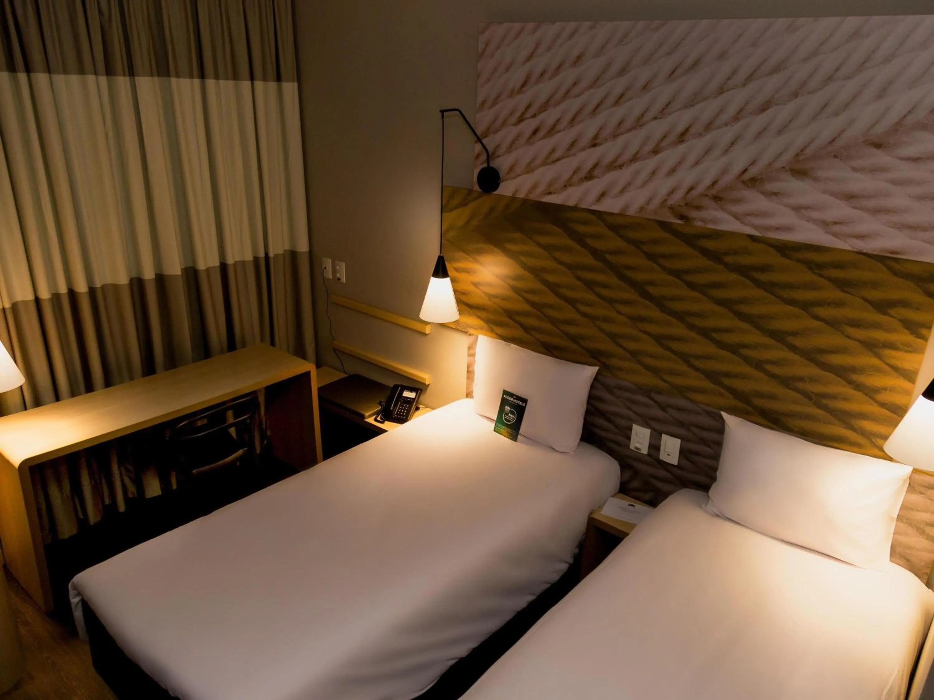 Standard Apartment with Twin Beds - single occupancy in Ibis Lorena - Circuito da Fé