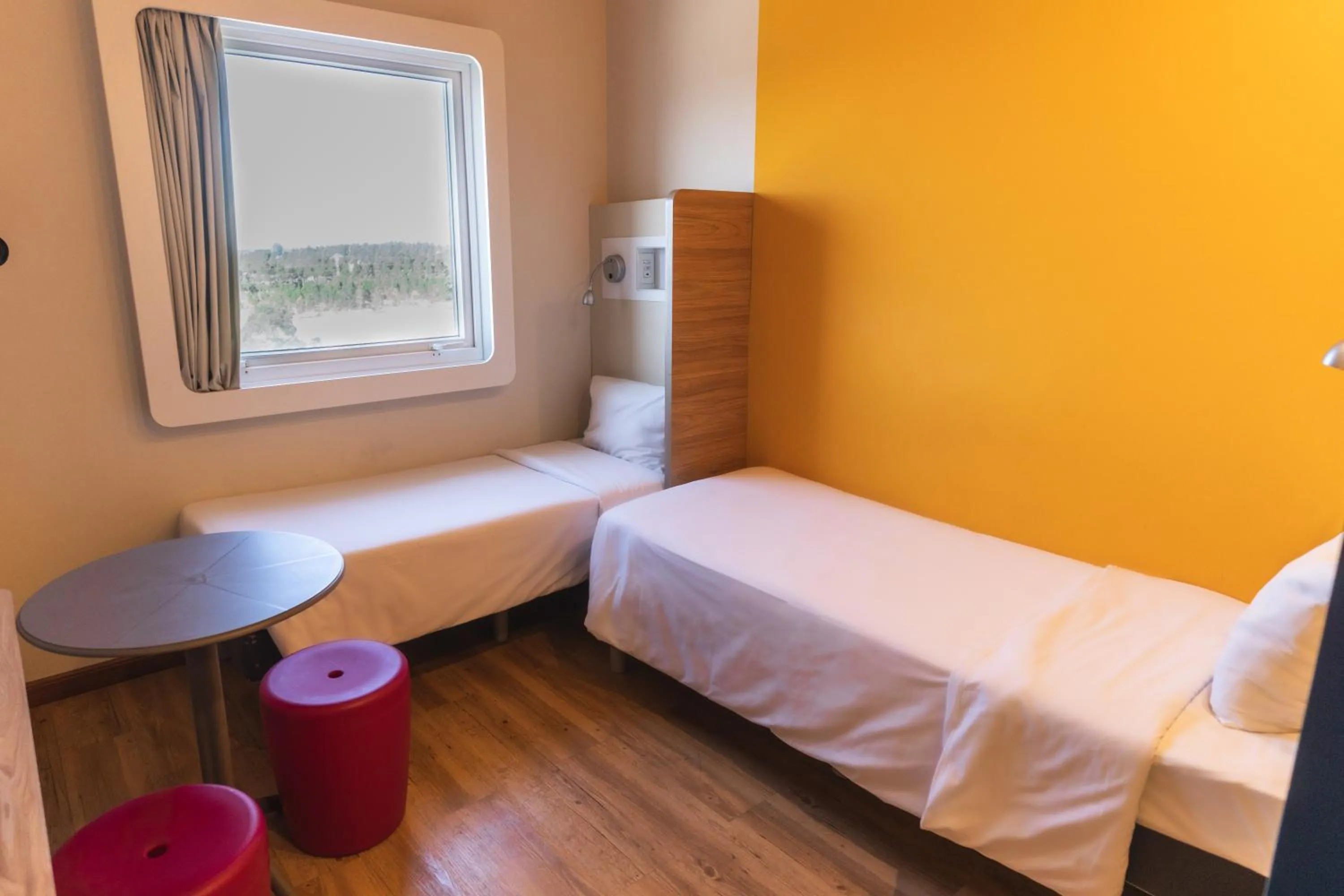 Apartment with Twin Beds in Ibis Budget Lorena - Circuito da Fé