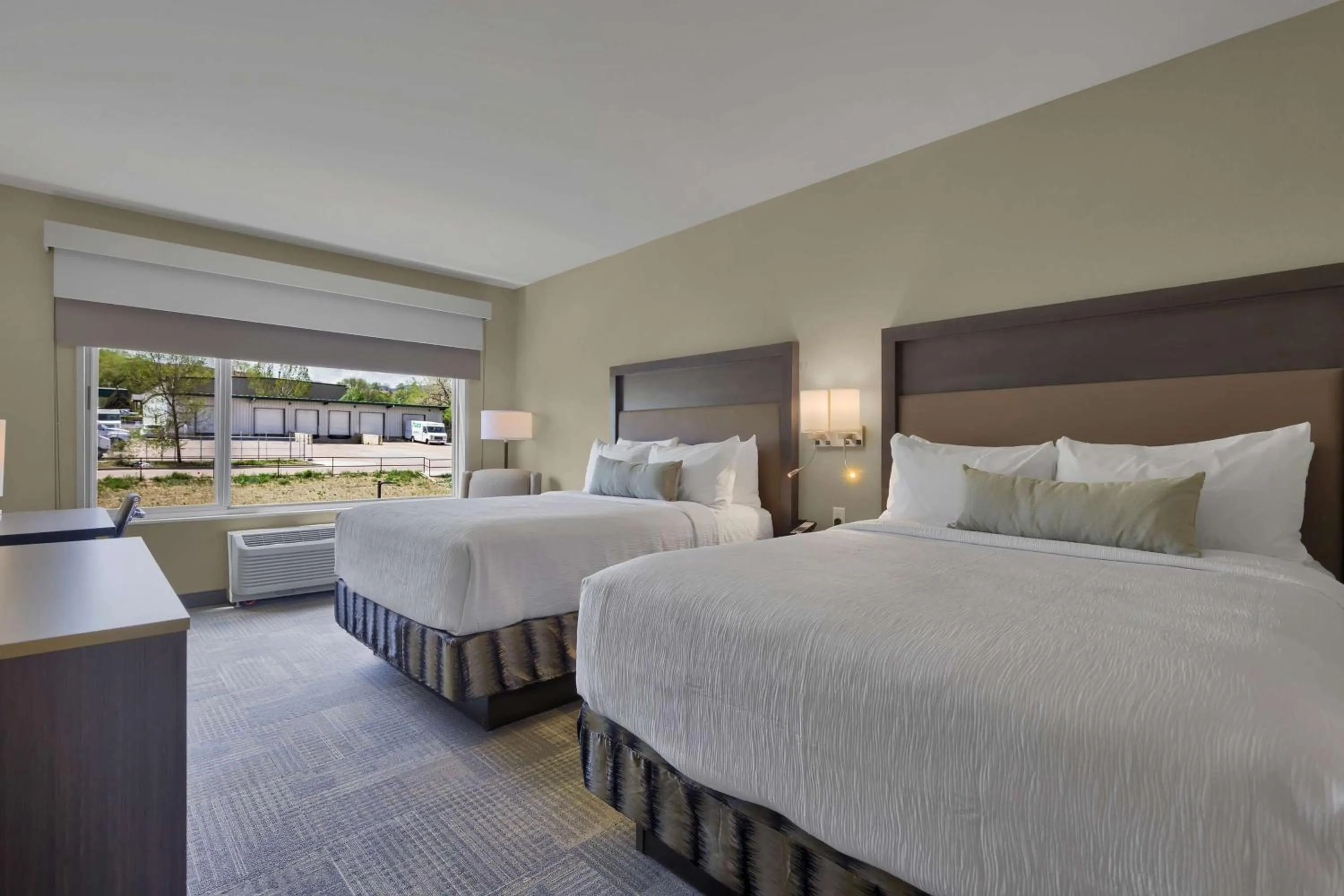 Queen Suite with Two Queen Beds with Sofa Bed in Best Western Plus Fillmore Inn & Suites