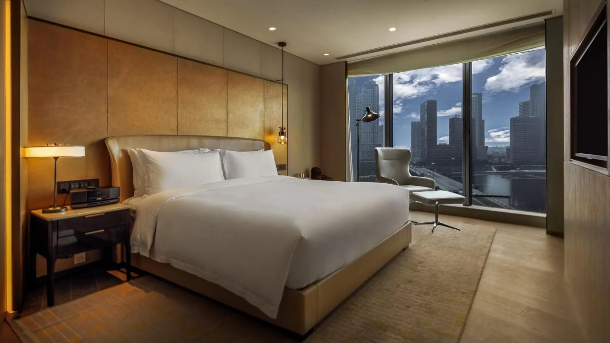 One-Bedroom Suite in InterContinental Tianjin Yujiapu Hotel & Residences by IHG
